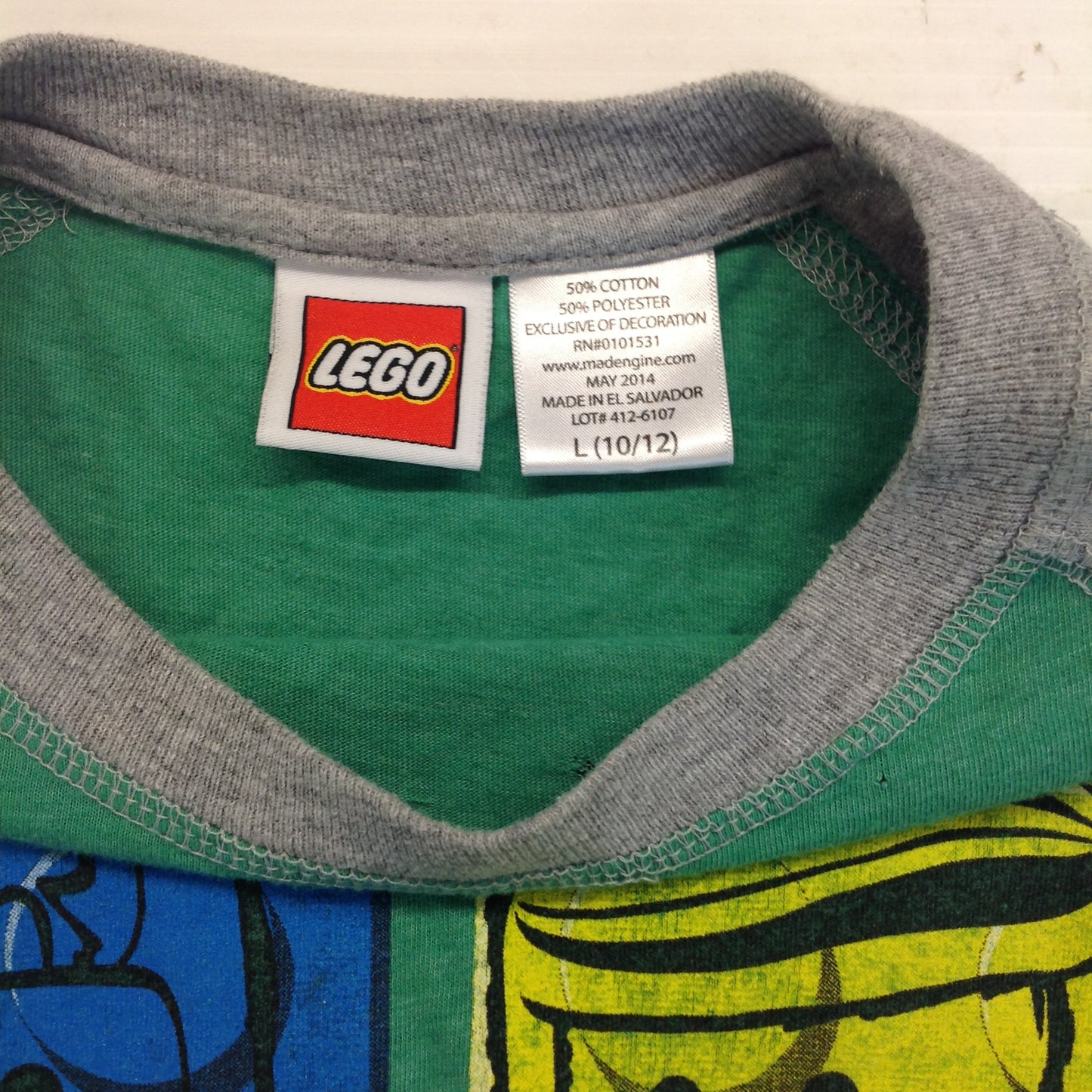 2014 Child Large The LEGO Movie Long Sleeve T-Shirt Benny Emmett Lord Business Bad Cop 4 Panel Gray Green
