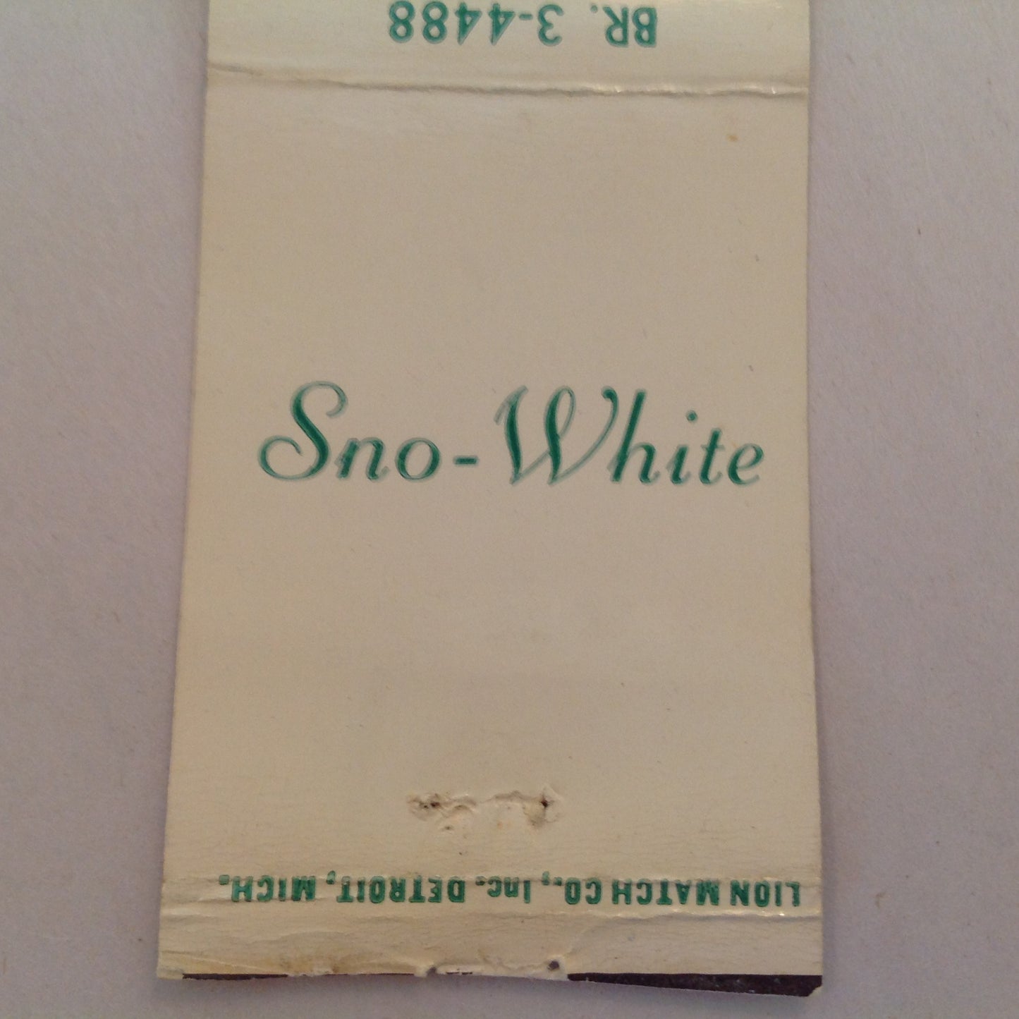 Vintage Matchbook Cover The Nau's Sno-White Dining Room Grand River Detroit Michigan
