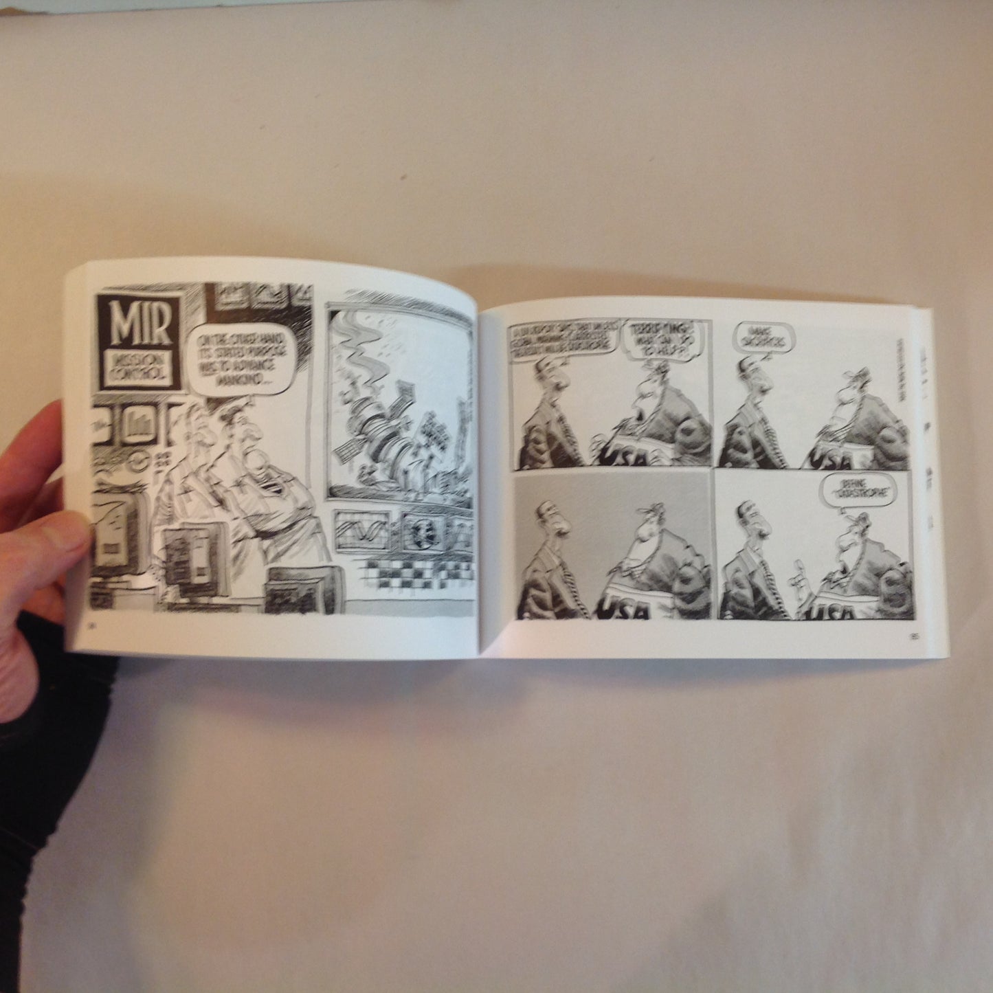 Vintage 2001 Trade Paperback MOTOONS: A Collection of Political Cartoons by Mike Thompson Detroit Free Press