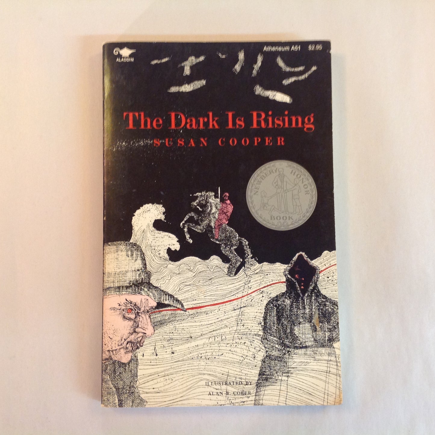 Vintage 1973 Trade Paperback The Dark Is Rising Susan Cooper Aladdin First