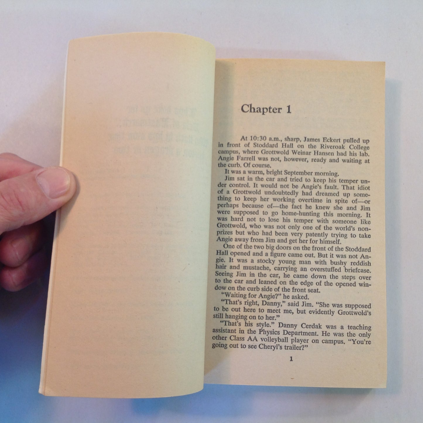 Vintage 1981 Mass Market Paperback The Dragon and the George Gordon R. Dickson Vallejo Cover