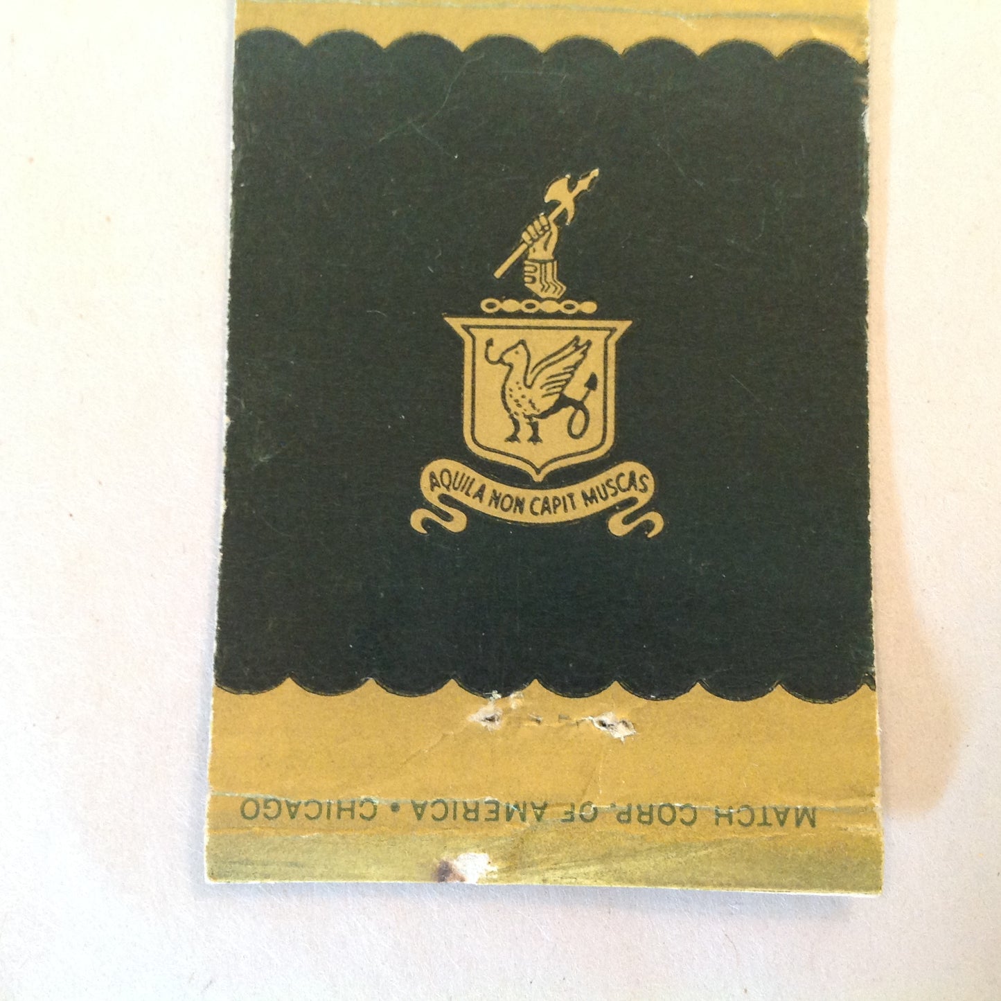 Vintage Matchbook Cover The Drake Hotel Chicago Aquila A Non Capit Muscas IL