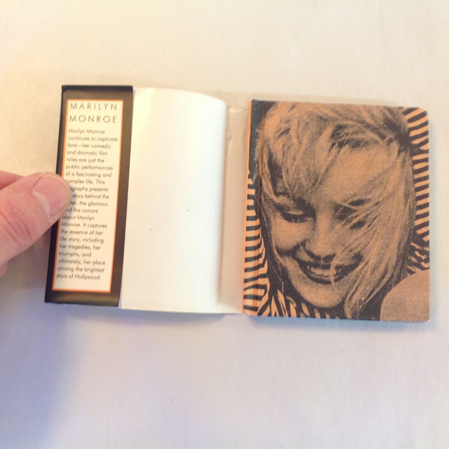 Vintage 1995 Hardcover Gift Book Marilyn Monroe Julie Mars