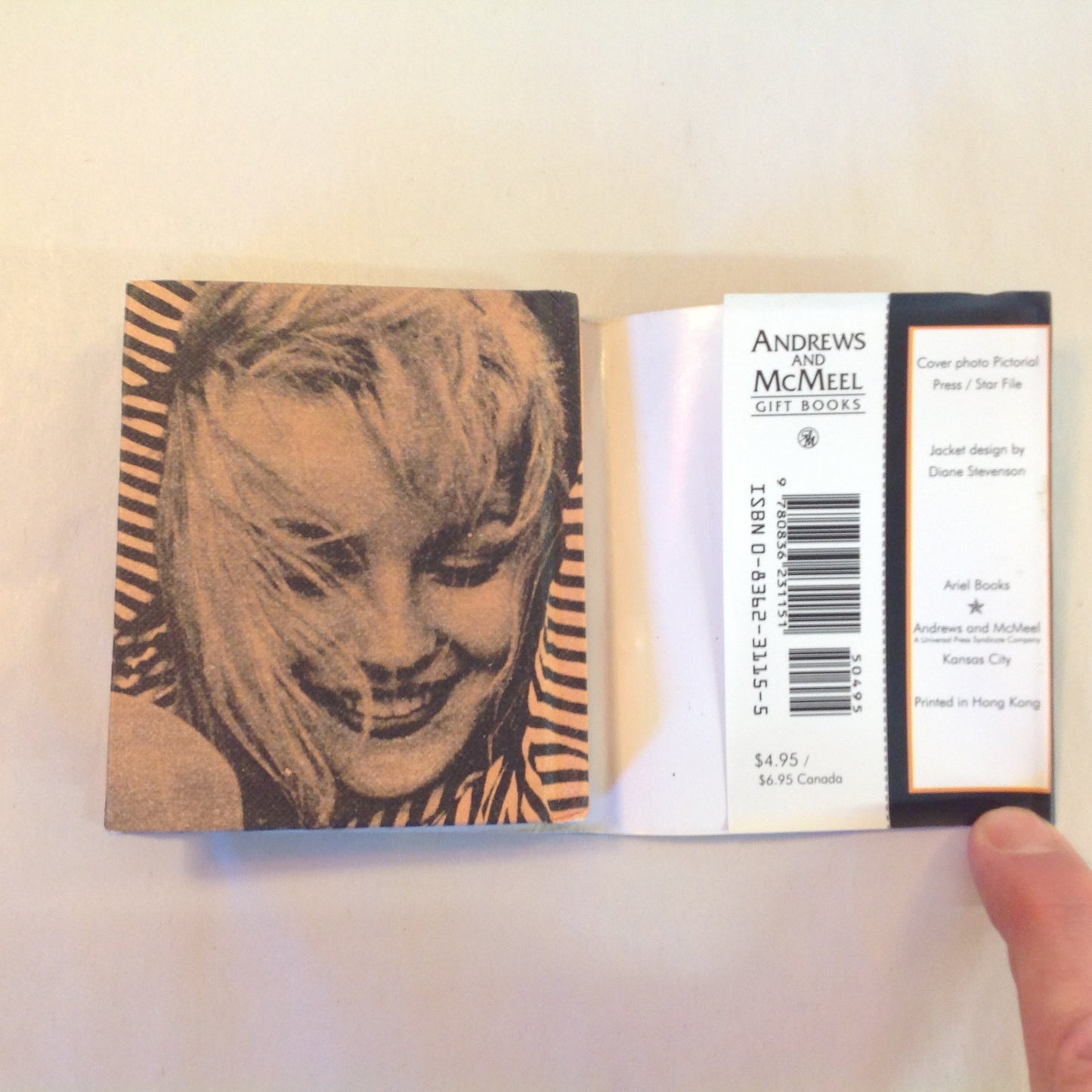 Vintage 1995 Hardcover Gift Book Marilyn Monroe Julie Mars