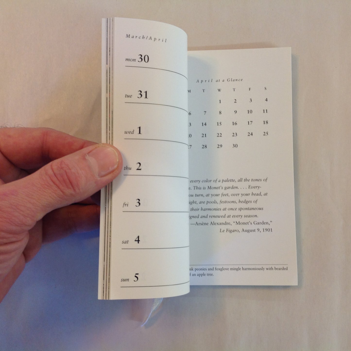 Vintage 1998 Paperback Monet's Gardens Pocket Calendar Elizabeth Murray Photographs Pomegranate Press