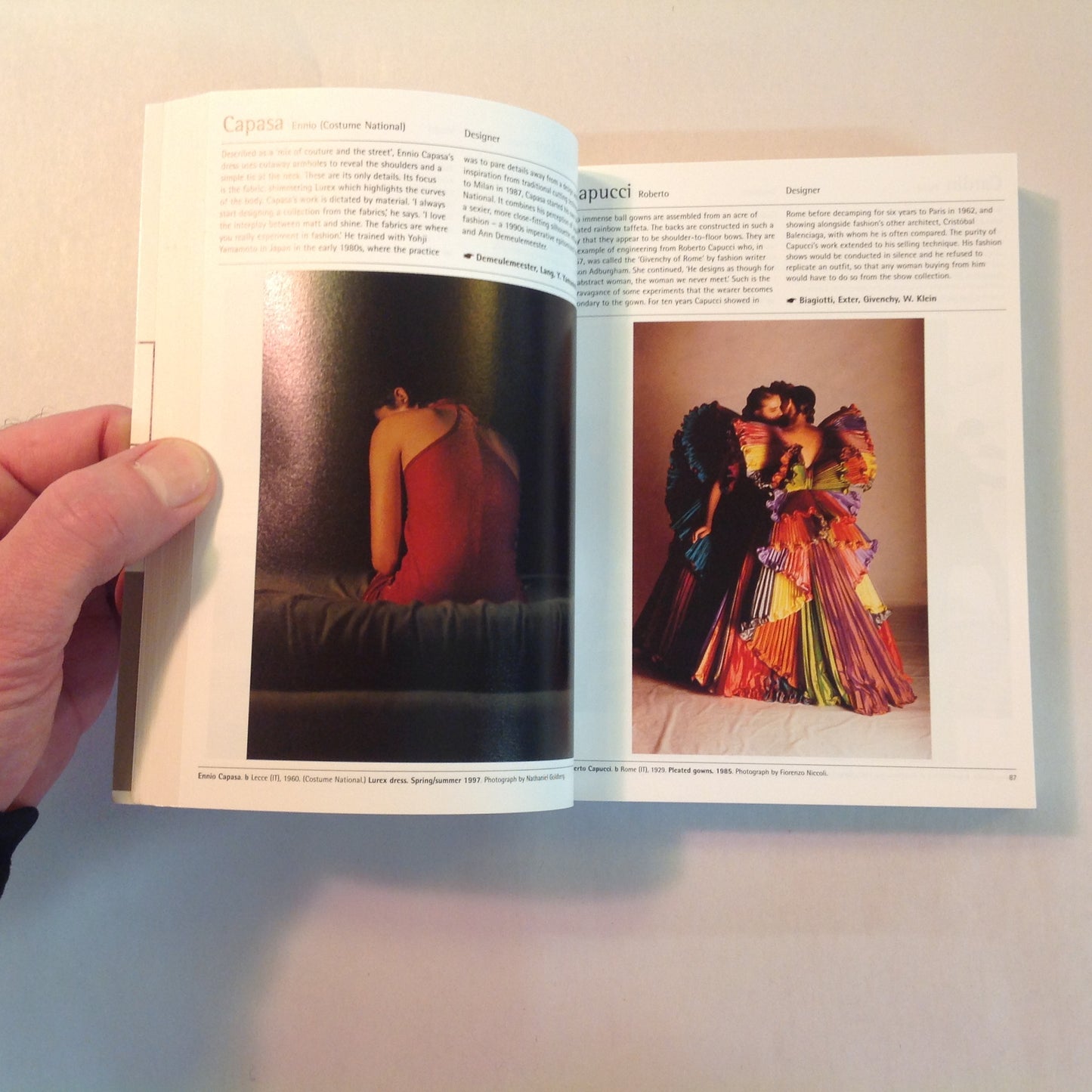 Vintage 2001 Paperback The Fashion Book Phaidon