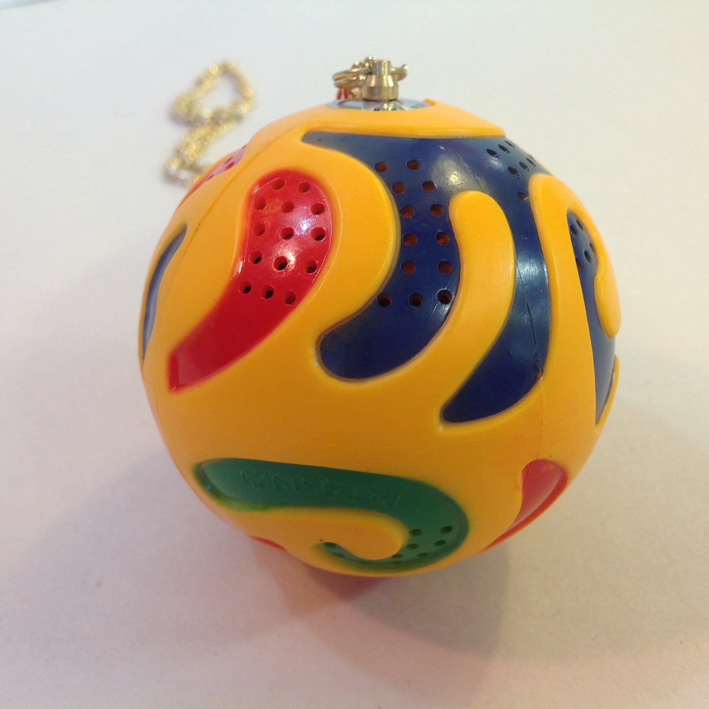 Vintage Solid State C-Tone Model H.I. 73 High Quality Unbreakable Micro Radio Yellow Globe w/Chain and Box Hong Kong