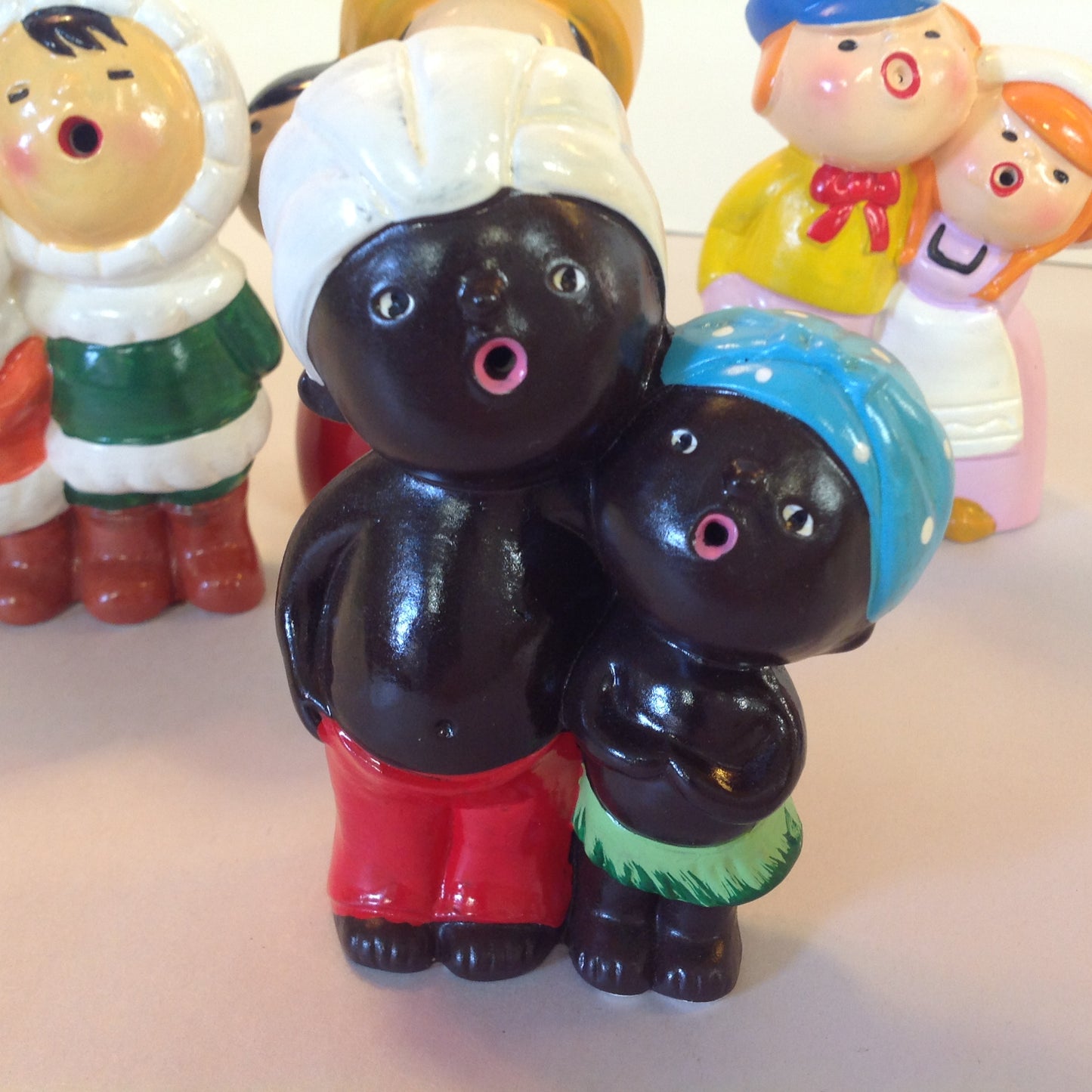 Vintage 1960's World Gift 6Pc Set World Carolers International Choir Figures Hand Painted Japan