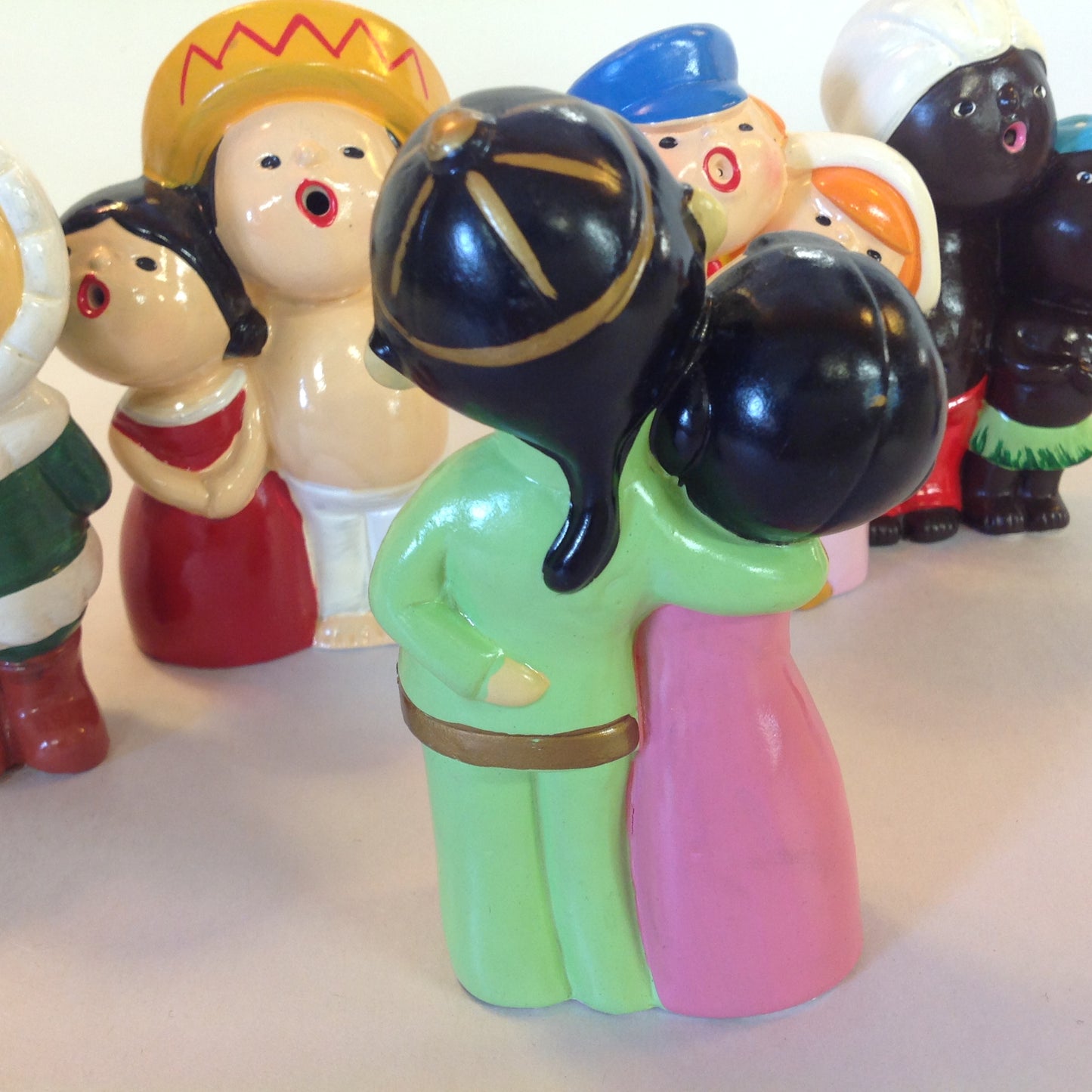 Vintage 1960's World Gift 6Pc Set World Carolers International Choir Figures Hand Painted Japan