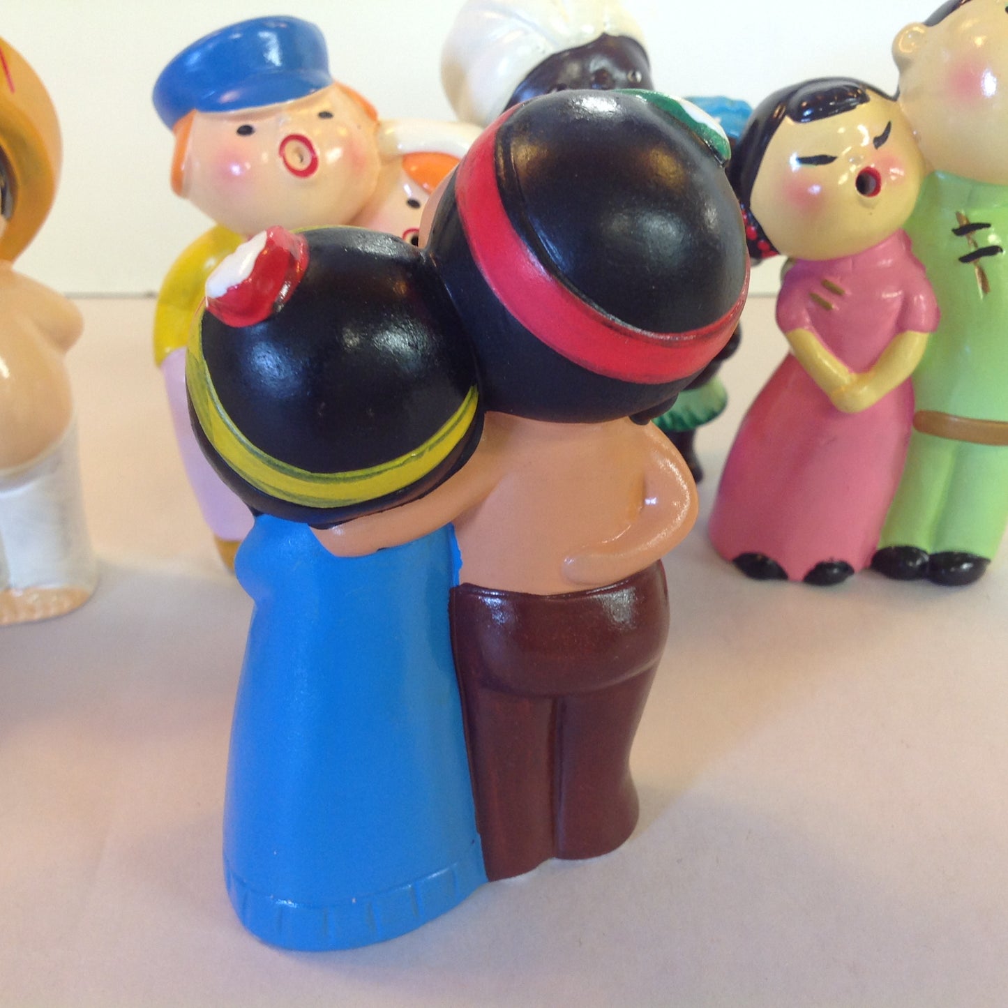 Vintage 1960's World Gift 6Pc Set World Carolers International Choir Figures Hand Painted Japan