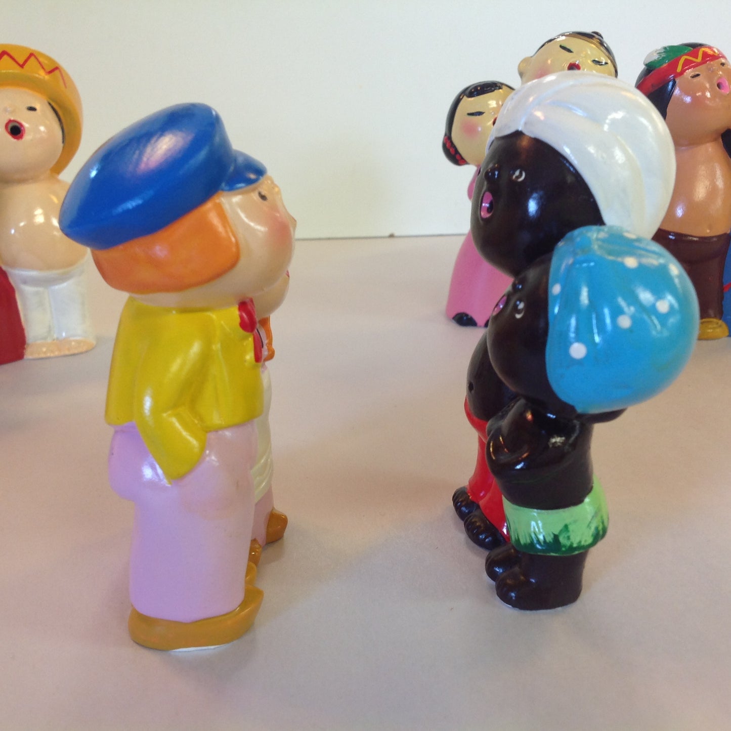 Vintage 1960's World Gift 6Pc Set World Carolers International Choir Figures Hand Painted Japan