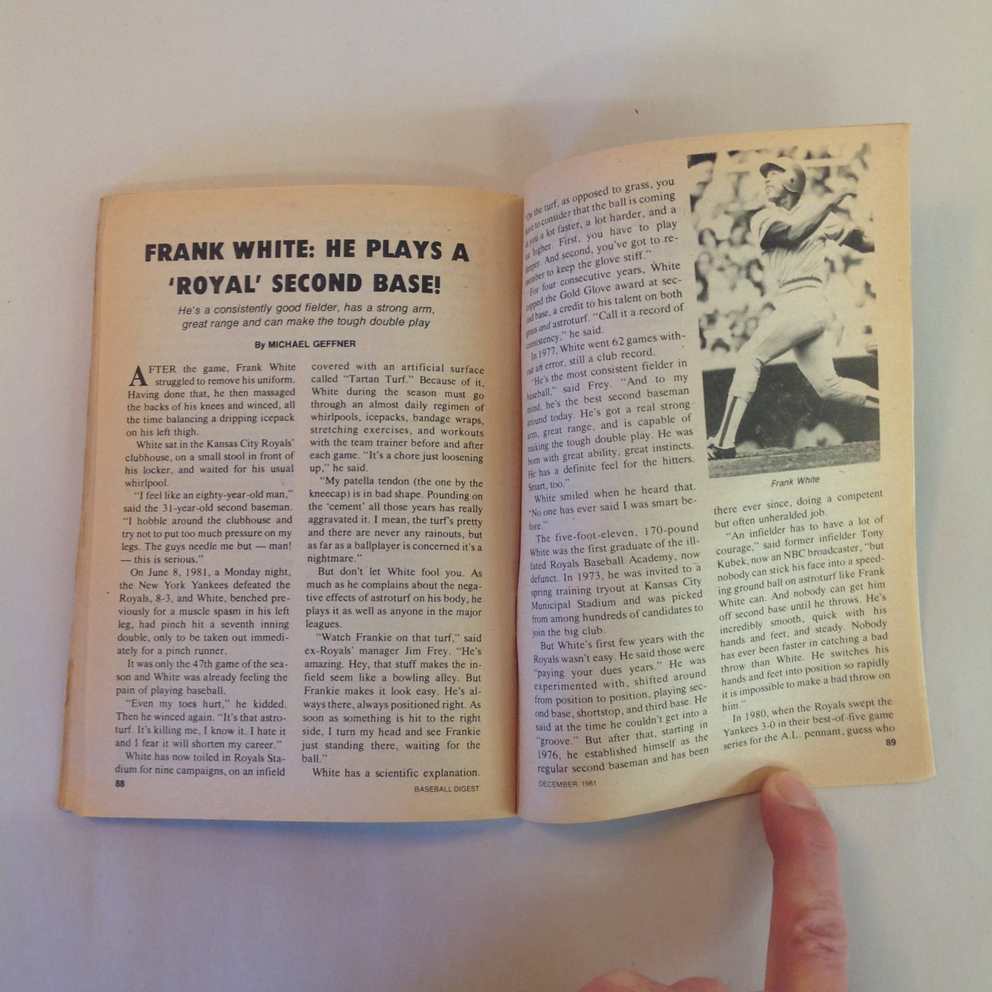 Vintage Dec 1981 Baseball Digest Magazine Tim Raines: Rookie Base-Stealing Phenom