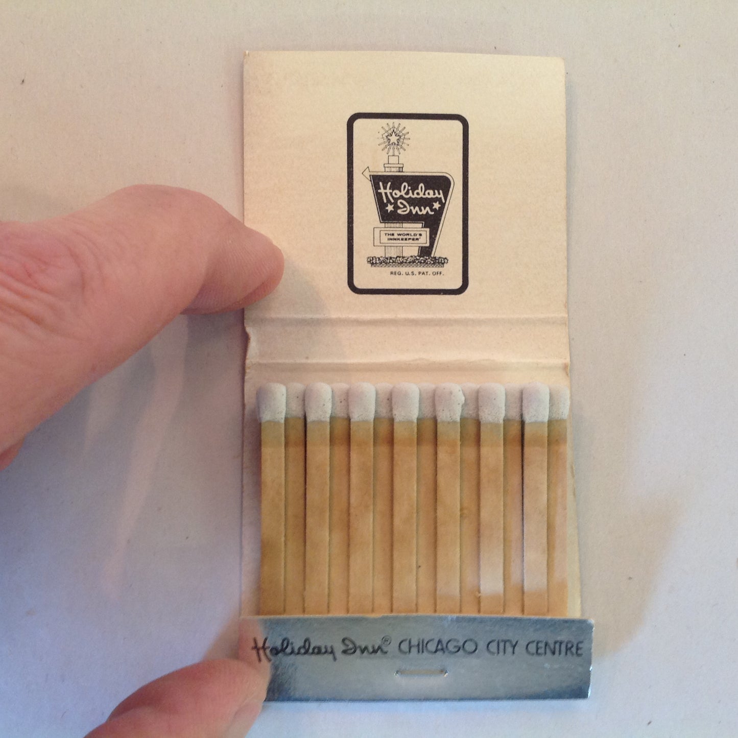 Vintage Souvenir Matchbook Holiday Inn Chicago City Centre Fairbanks Winners IL