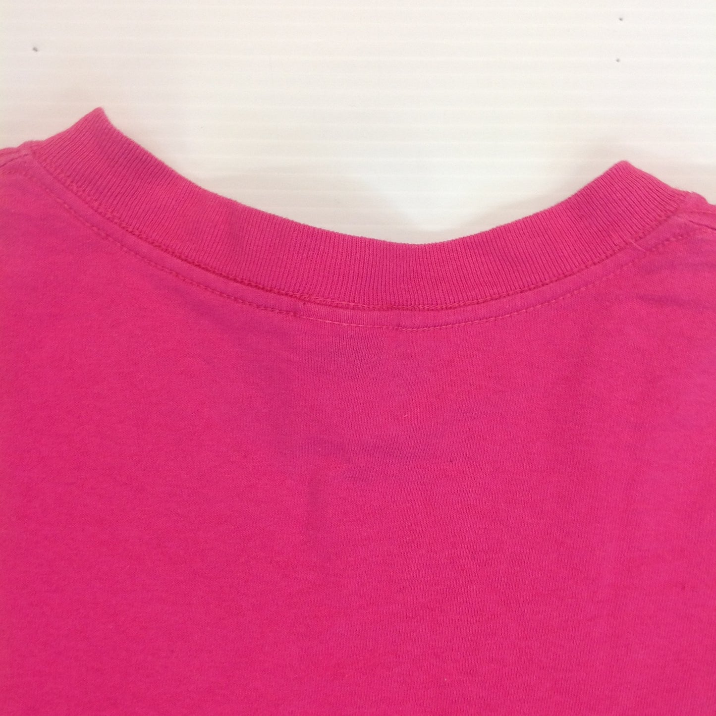Vintage 1996 Wild West Shirt Co Souvenir Hot Pink Large T-Shirt Pennsylvania Amish Country Covered Bridge Horse and Buggy