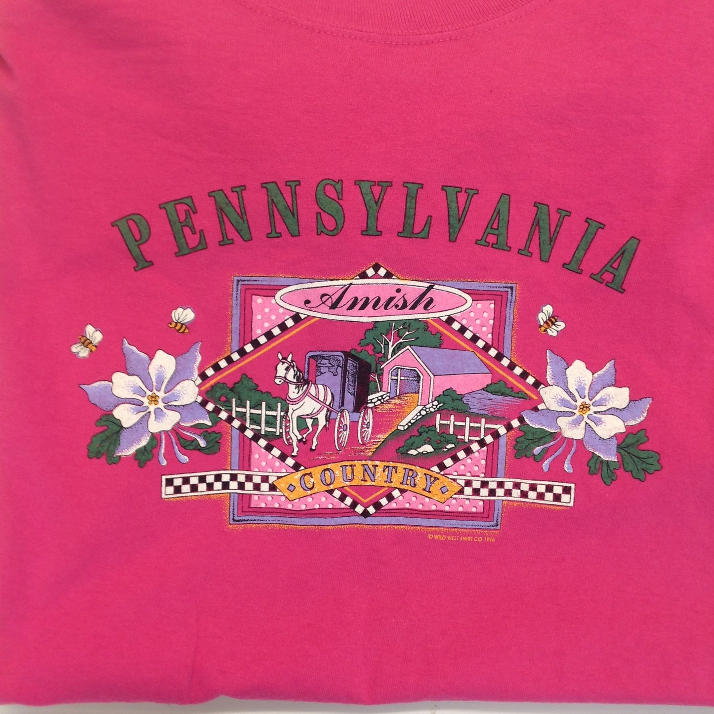 Vintage 1996 Wild West Shirt Co Souvenir Hot Pink Large T-Shirt Pennsylvania Amish Country Covered Bridge Horse and Buggy