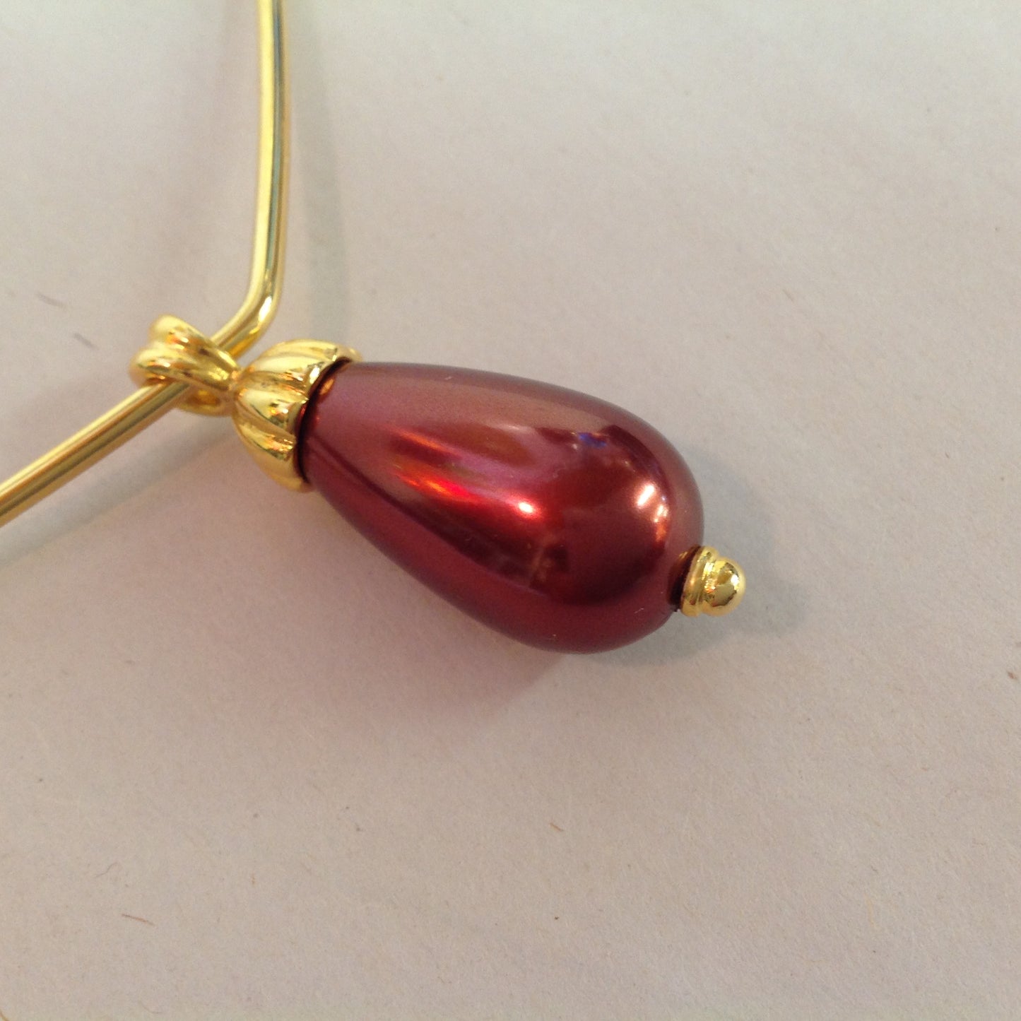 Vintage Signed Joan Rivers Hooked Goldtone Wire Bulb Pendant Choker Necklace