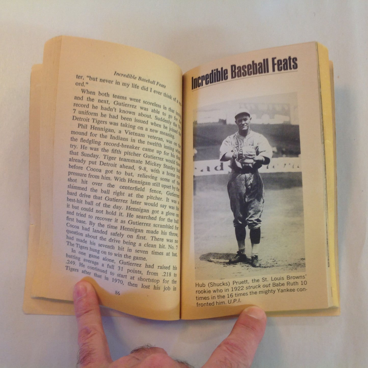 Vintage 1975 Mass Market Paperback Incredible Baseball Feats Jim Benagh