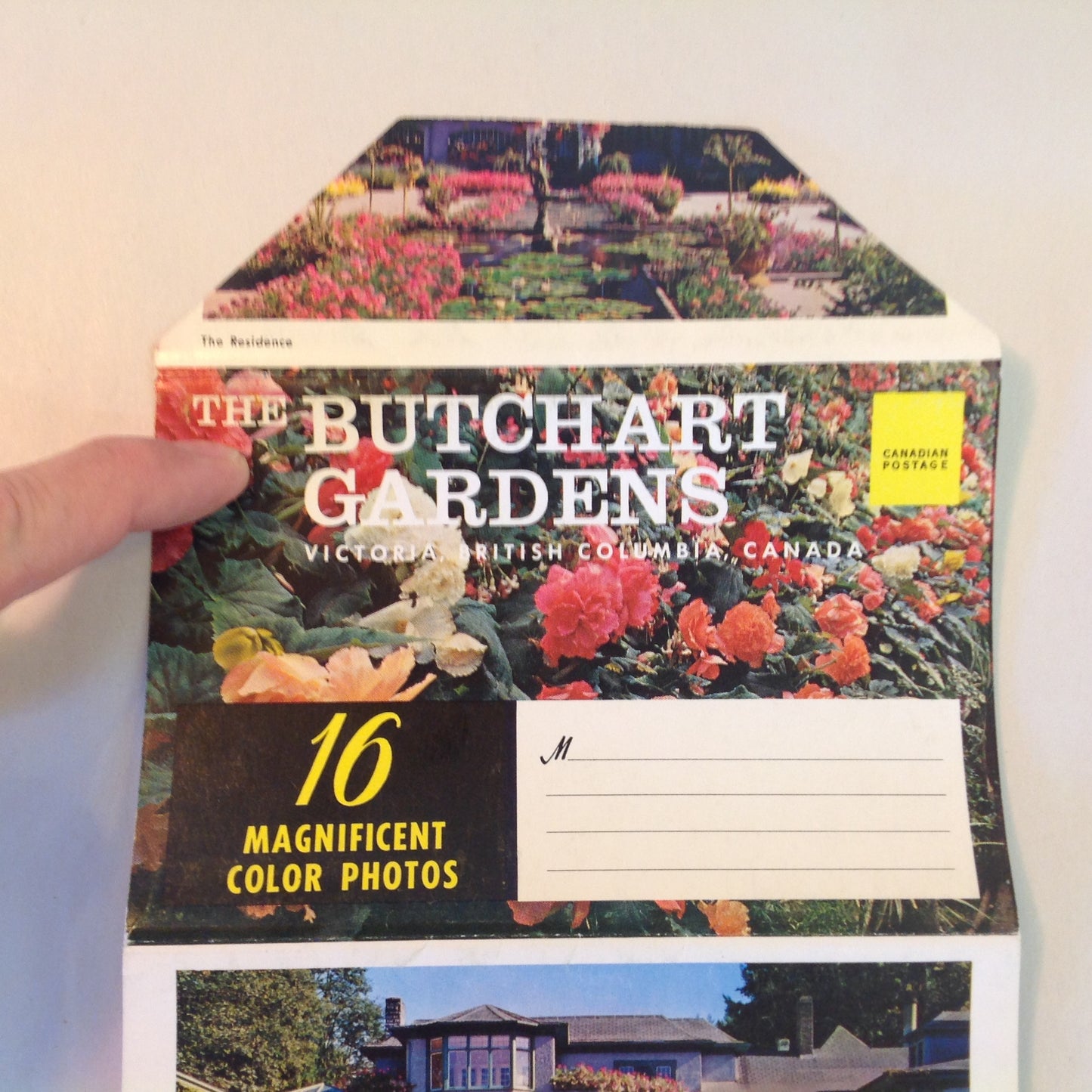 Vintage Mid Century Butchart Gardens British Columbia 16 Color Photo Souvenir Postcard Album