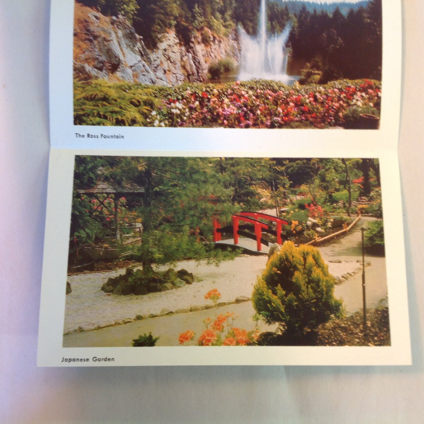 Vintage Mid Century Butchart Gardens British Columbia 16 Color Photo Souvenir Postcard Album