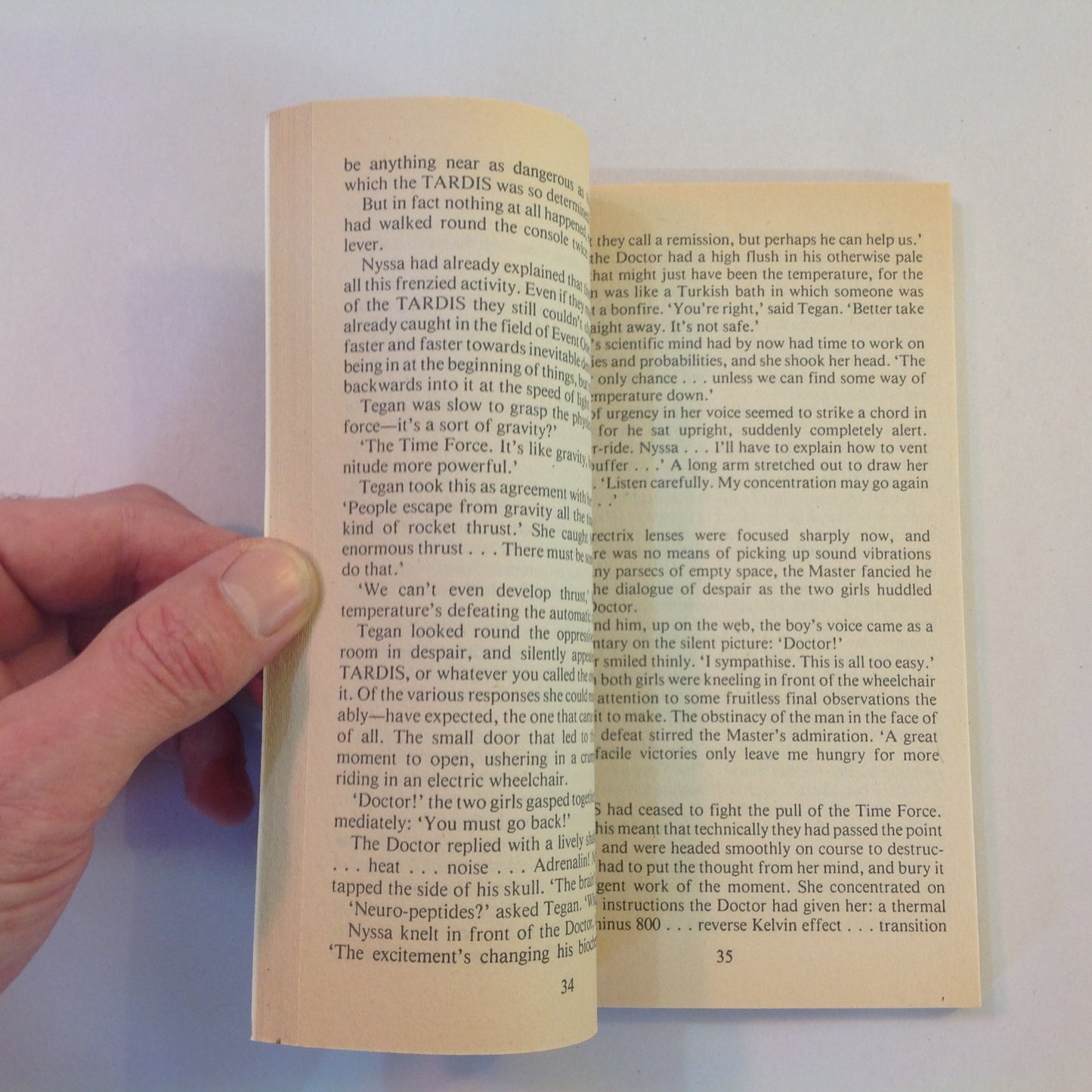 Vintage 1983 Mass Market Paperback Doctor Who: Castrovala Christopher H. Bidmead
