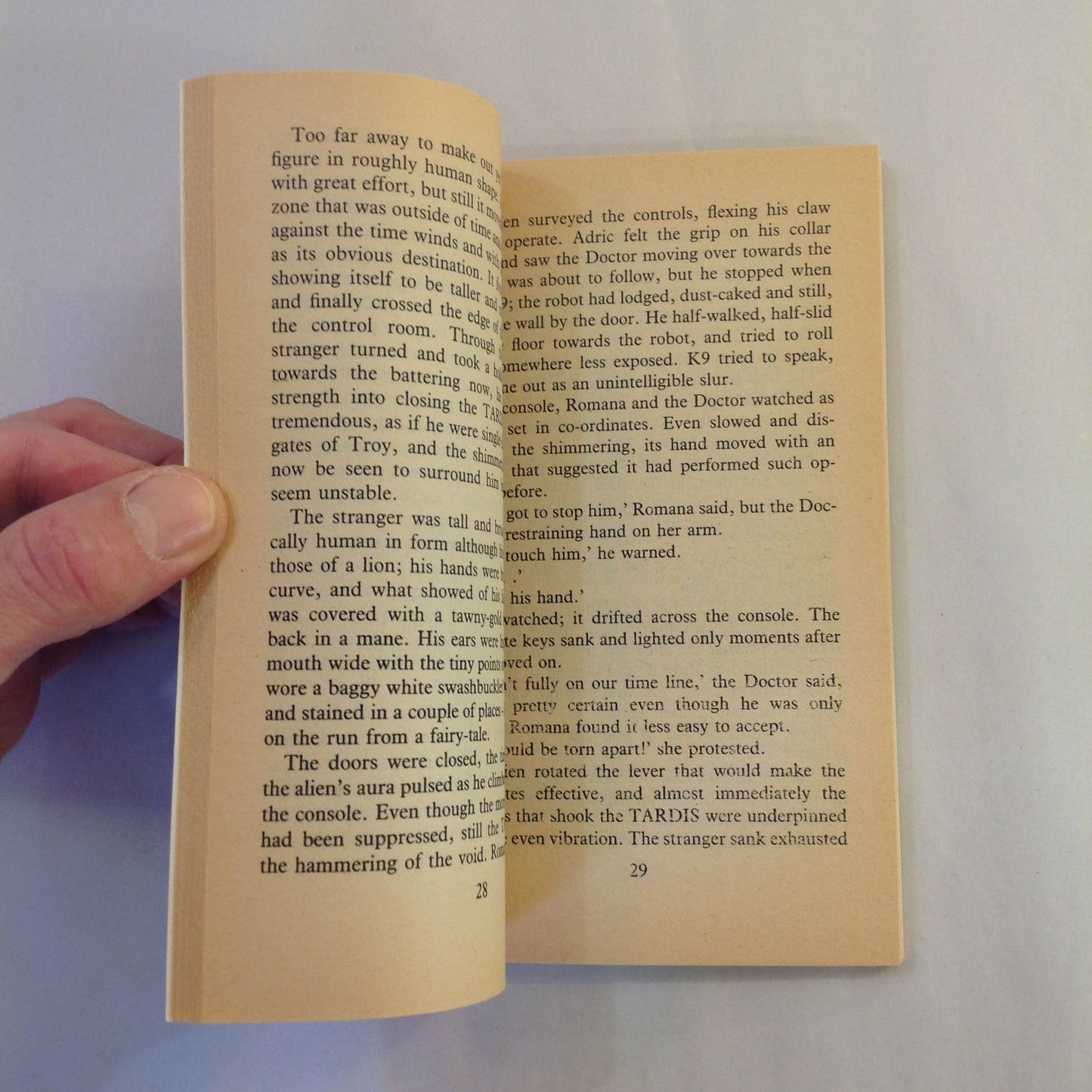 Vintage 1982 Mass Market Paperback Doctor Who and Warriors' Gate John Lydecker First Edition