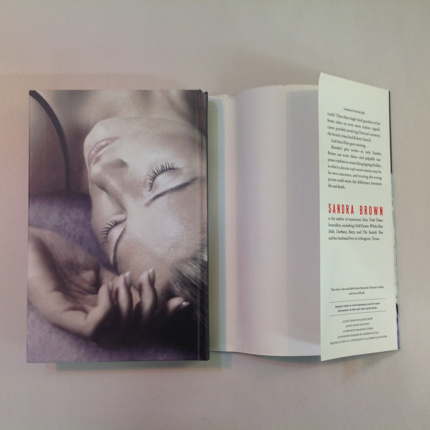 2006 Hardcover RICOCHET Sandra Brown