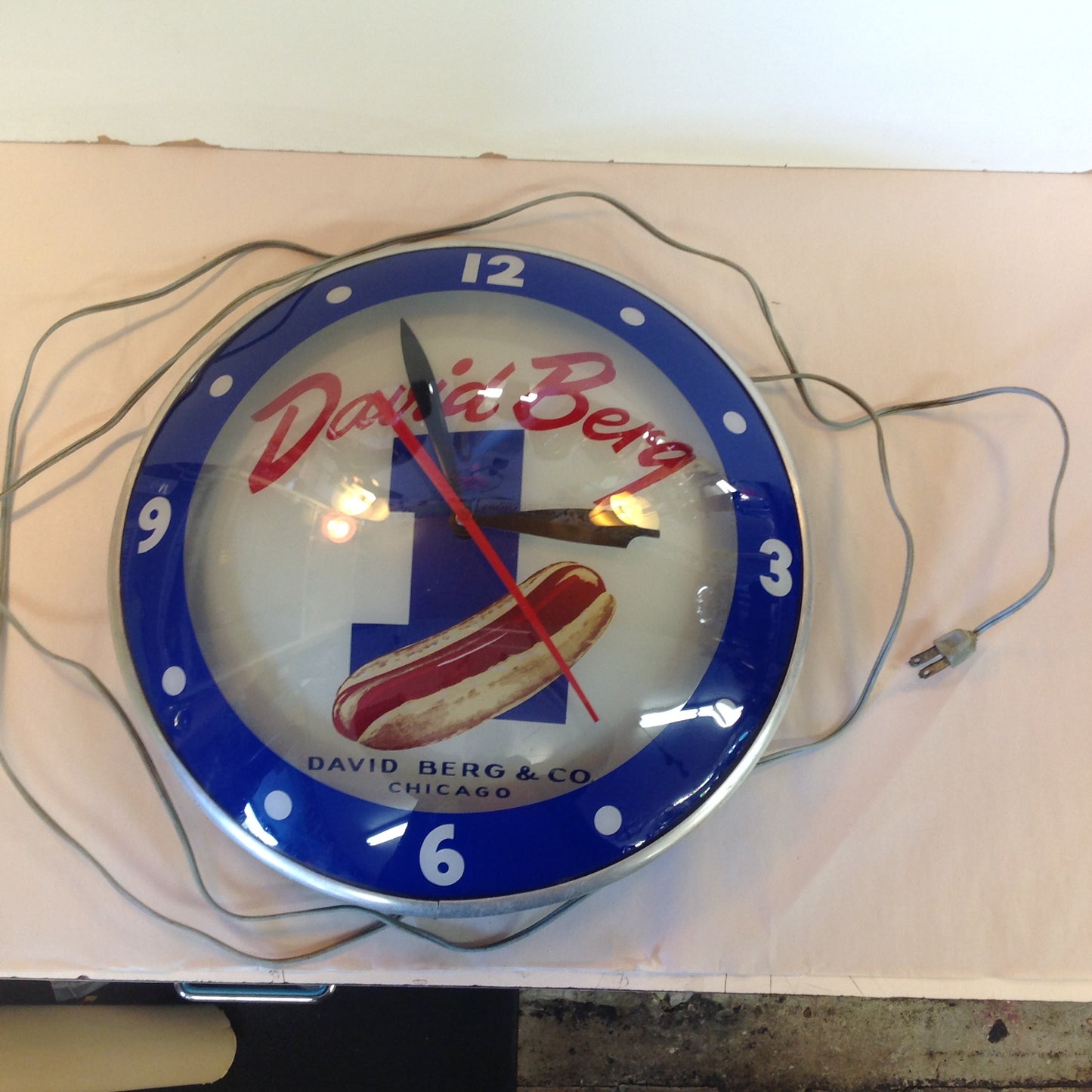 Vintage 1940's-50's Plastic Double Bubble Clock David Berg Chicago Hot Dogs Advertising Products Illuminated