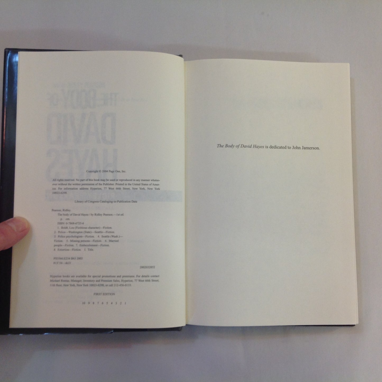 Vintage 2004 Hardcover The Body of David Hayes Ridley Pearson First Edition