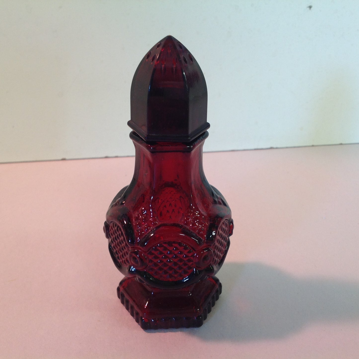 Vintage 1991 Avon 1876 Cape Cod Collection Salt Shaker Charisma Cologne Red Sandwich Glass Unused with Original Box