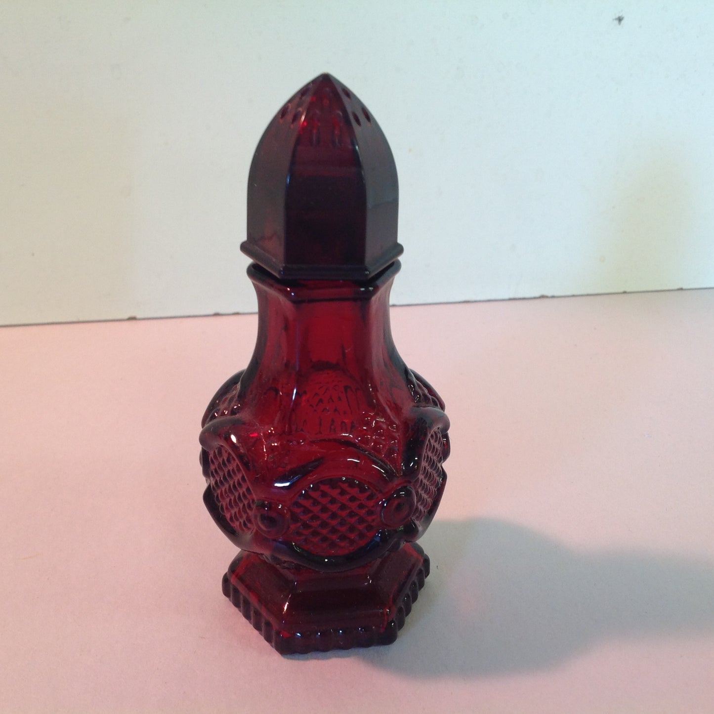 Vintage 1991 Avon 1876 Cape Cod Collection Salt Shaker Charisma Cologne Red Sandwich Glass Unused with Original Box