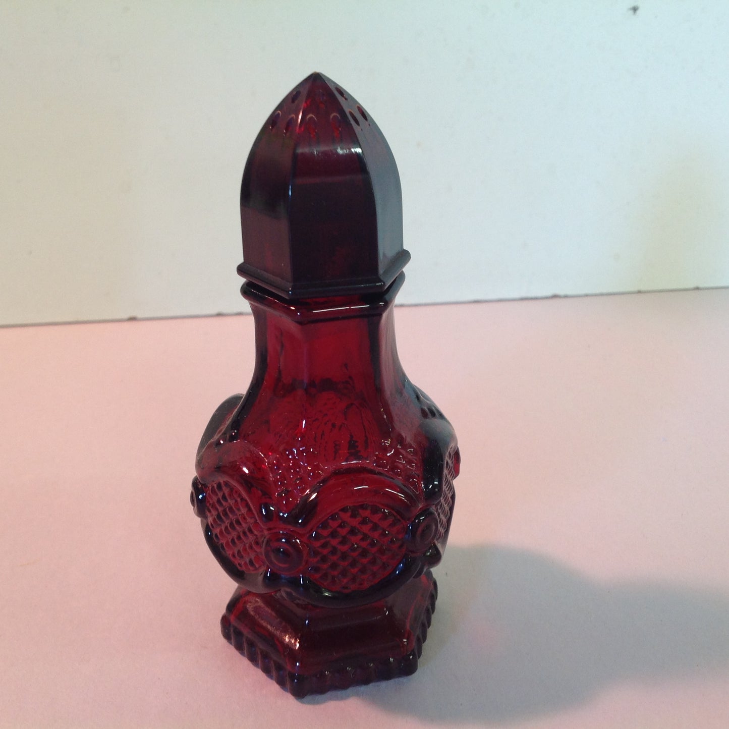 Vintage 1991 Avon 1876 Cape Cod Collection Salt Shaker Charisma Cologne Red Sandwich Glass Unused with Original Box