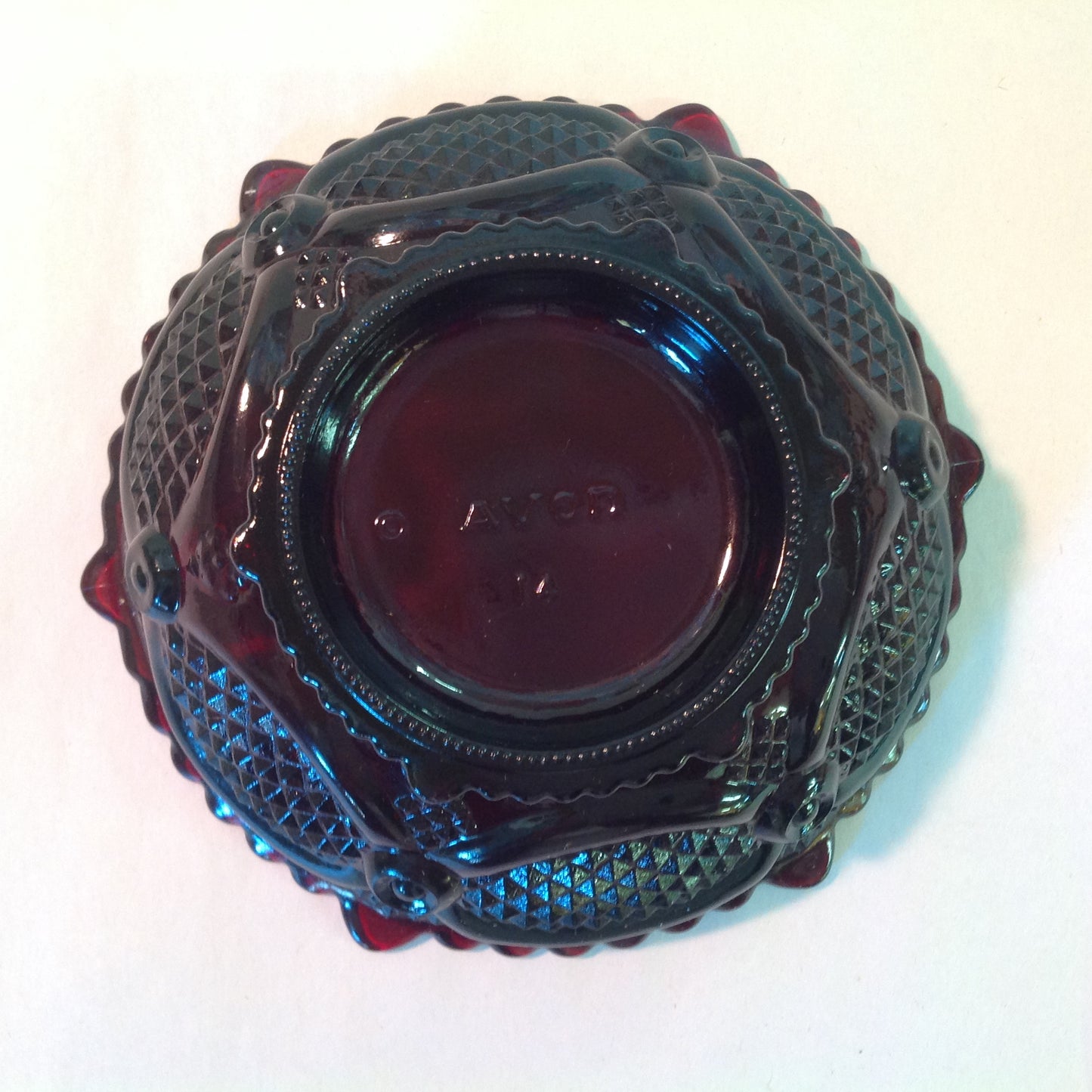 Vintage 1982 Avon 1876 Cape Cod Collection Dessert Bowl Red Sandwich Glass Unused with Original Box