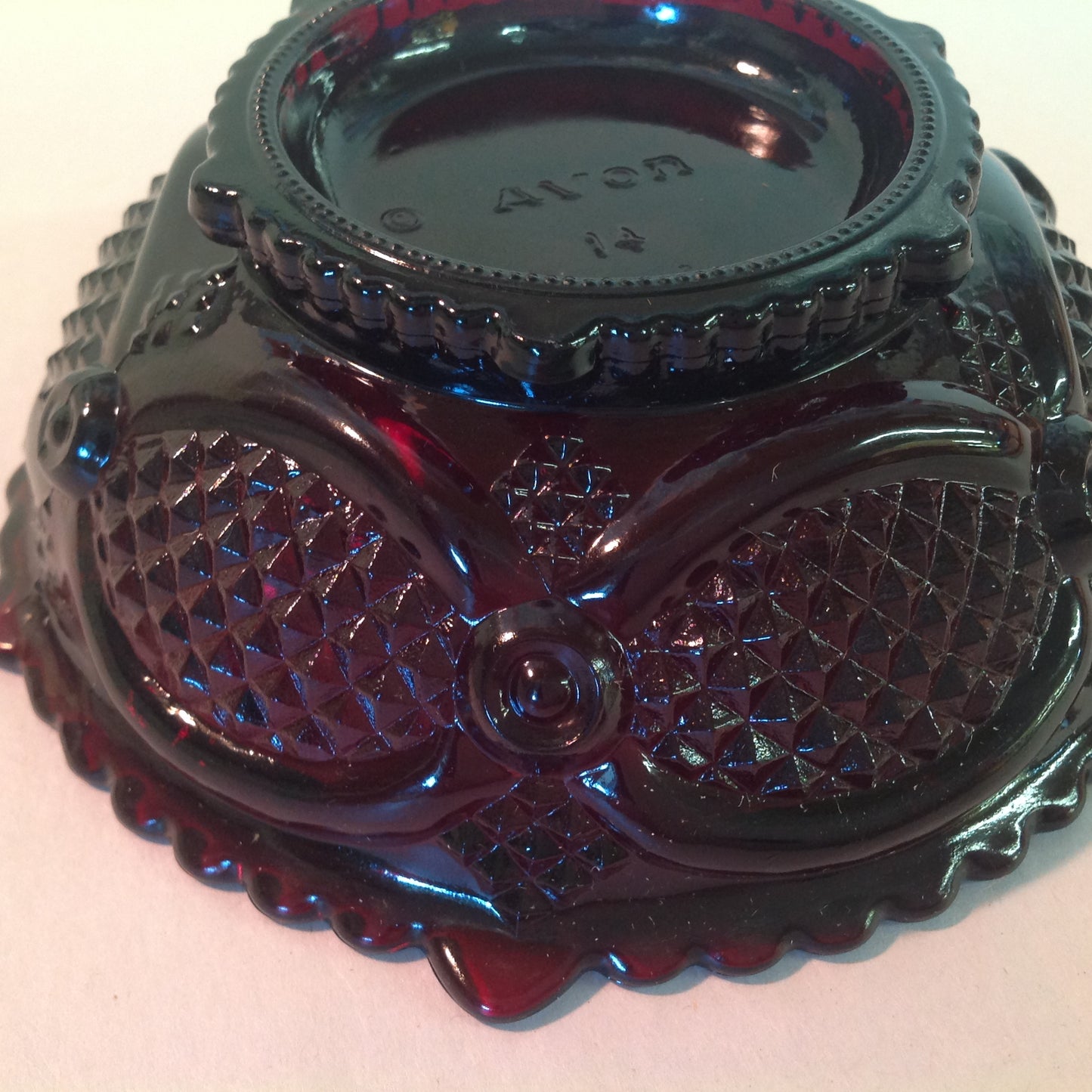 Vintage 1982 Avon 1876 Cape Cod Collection Dessert Bowl Red Sandwich Glass Unused with Original Box