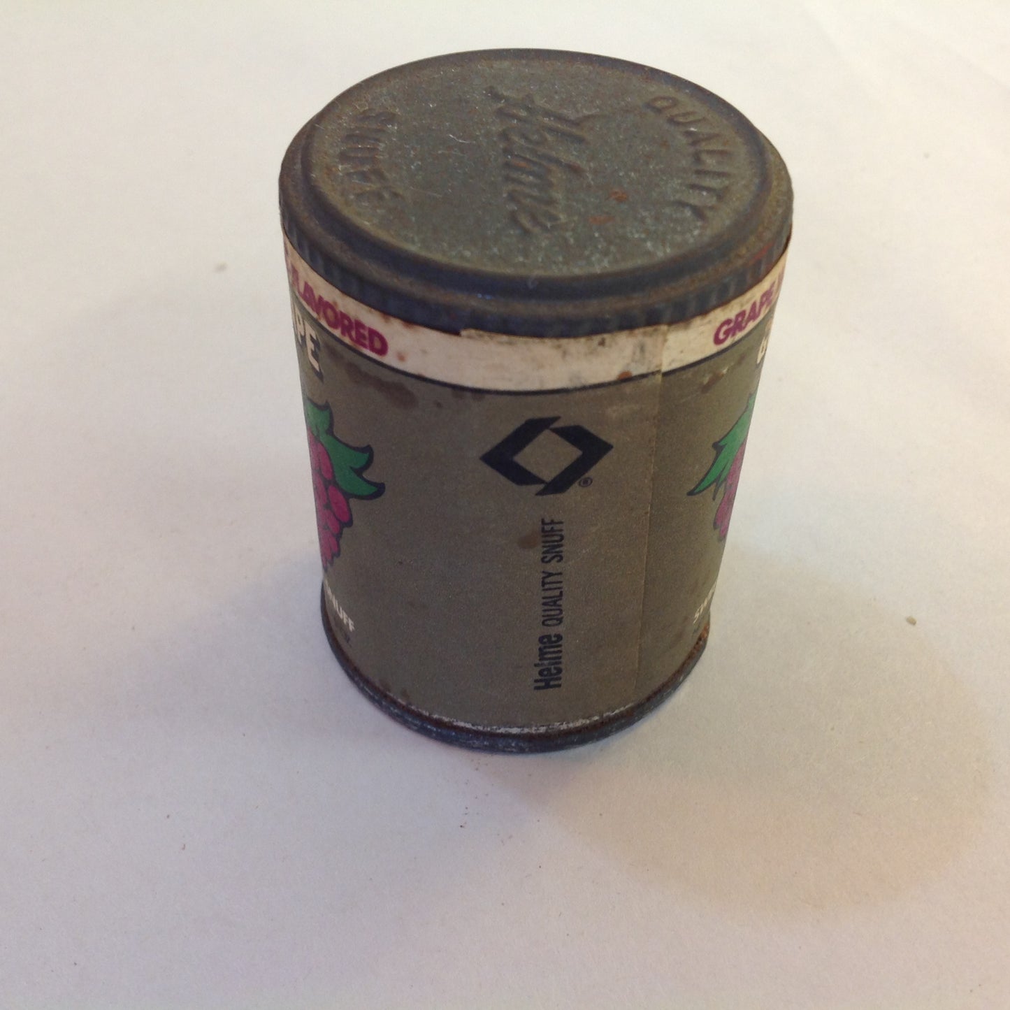 Vintage NOS Unopened Helme/Whitehall Grape Wine Flavored Sweet Snuff 1.15 oz Tin