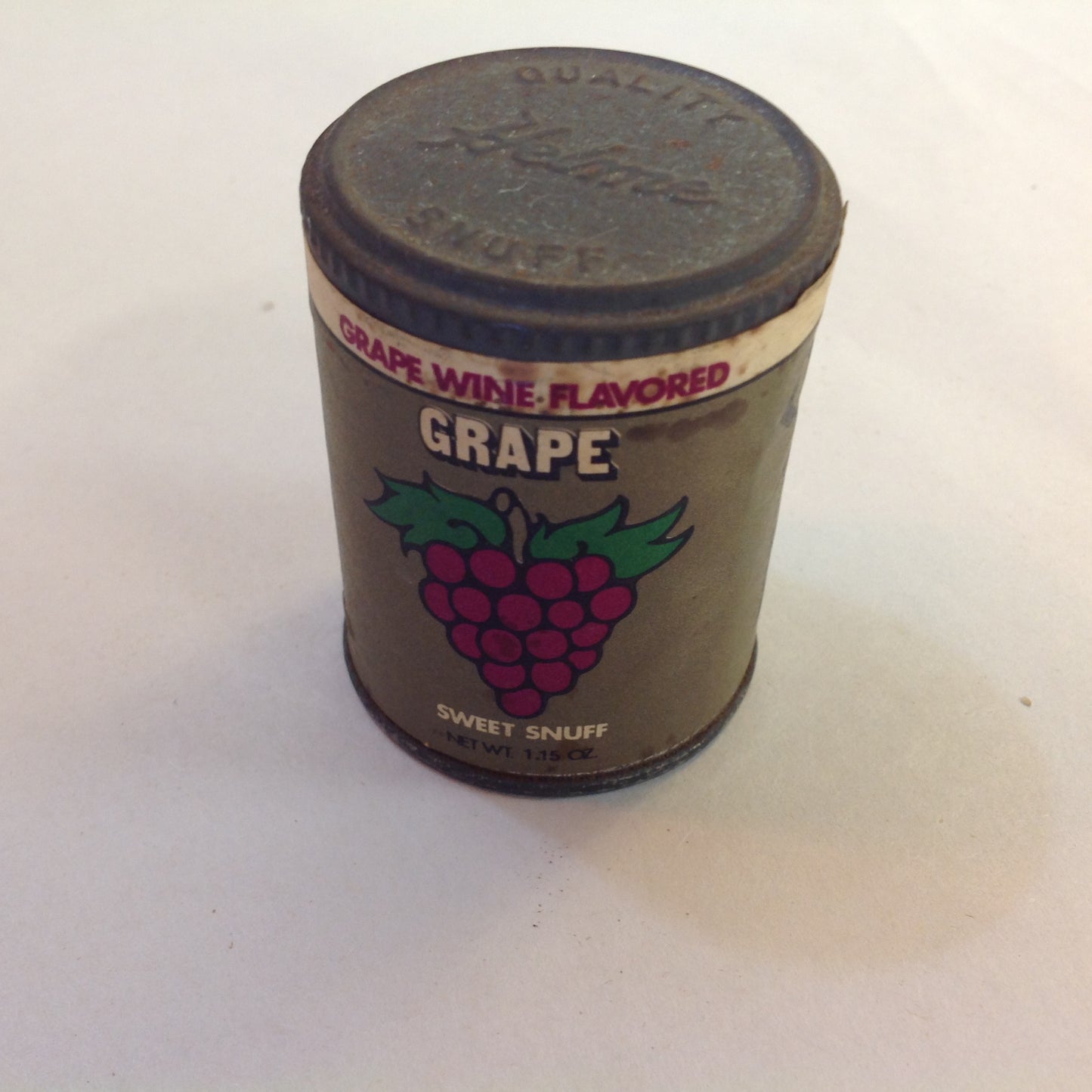 Vintage NOS Unopened Helme/Whitehall Grape Wine Flavored Sweet Snuff 1.15 oz Tin