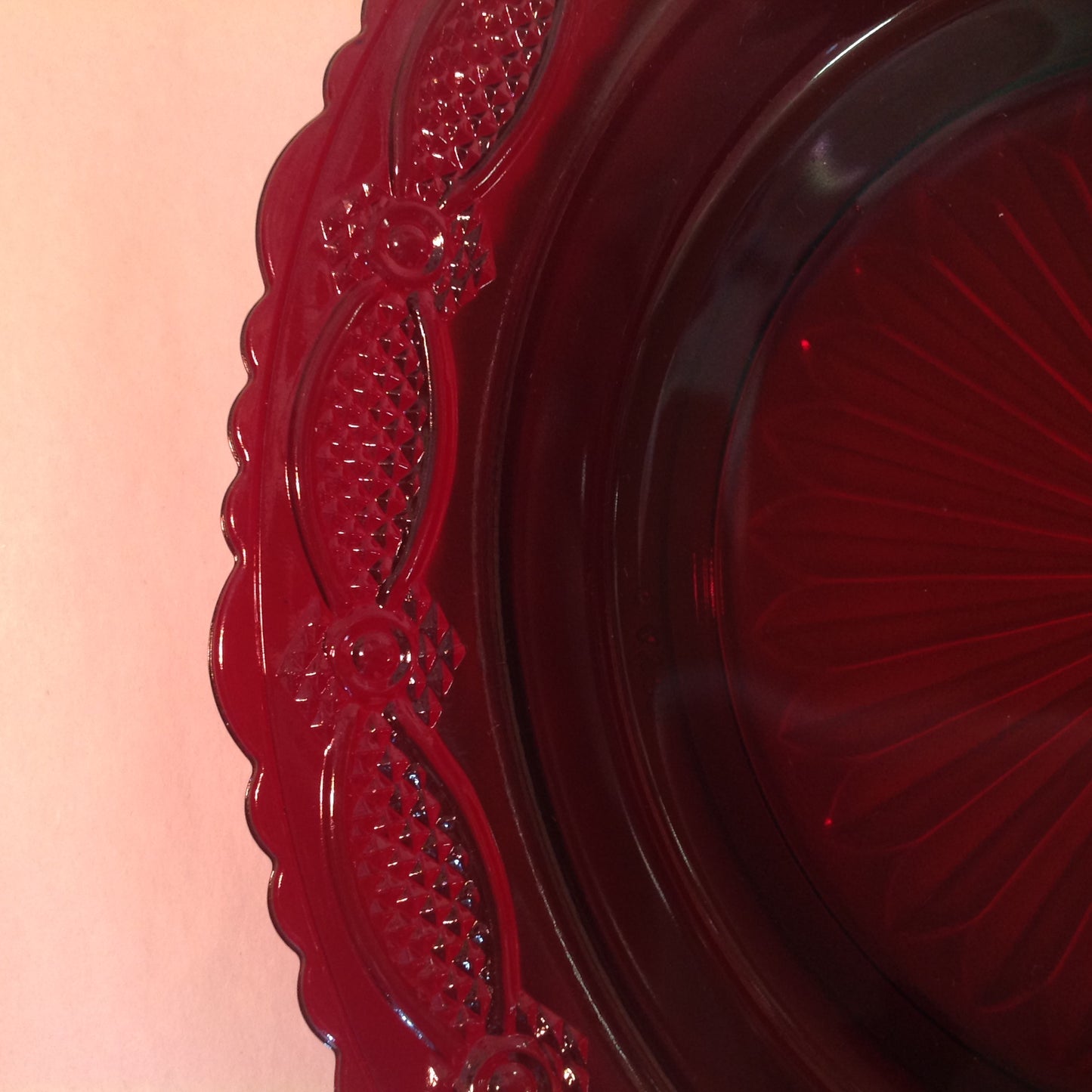 Vintage 1982 Avon 1876 Cape Cod Collection Pie Plate Server Red Sandwich Glass Unused with Original Box