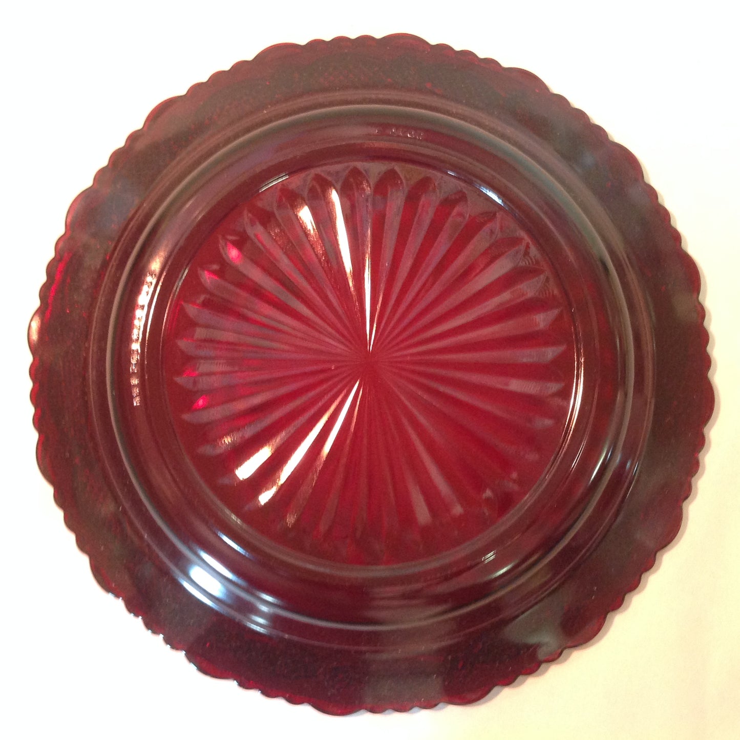 Vintage 1982 Avon 1876 Cape Cod Collection Pie Plate Server Red Sandwich Glass Unused with Original Box