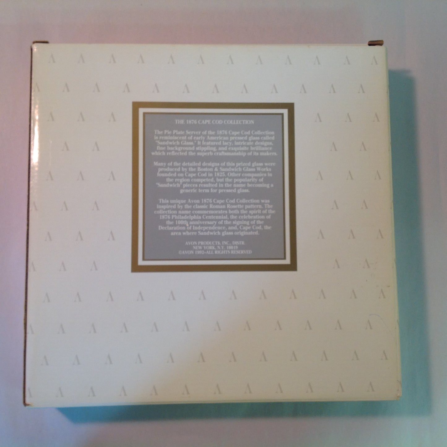 Vintage 1982 Avon 1876 Cape Cod Collection Pie Plate Server Red Sandwich Glass Unused with Original Box