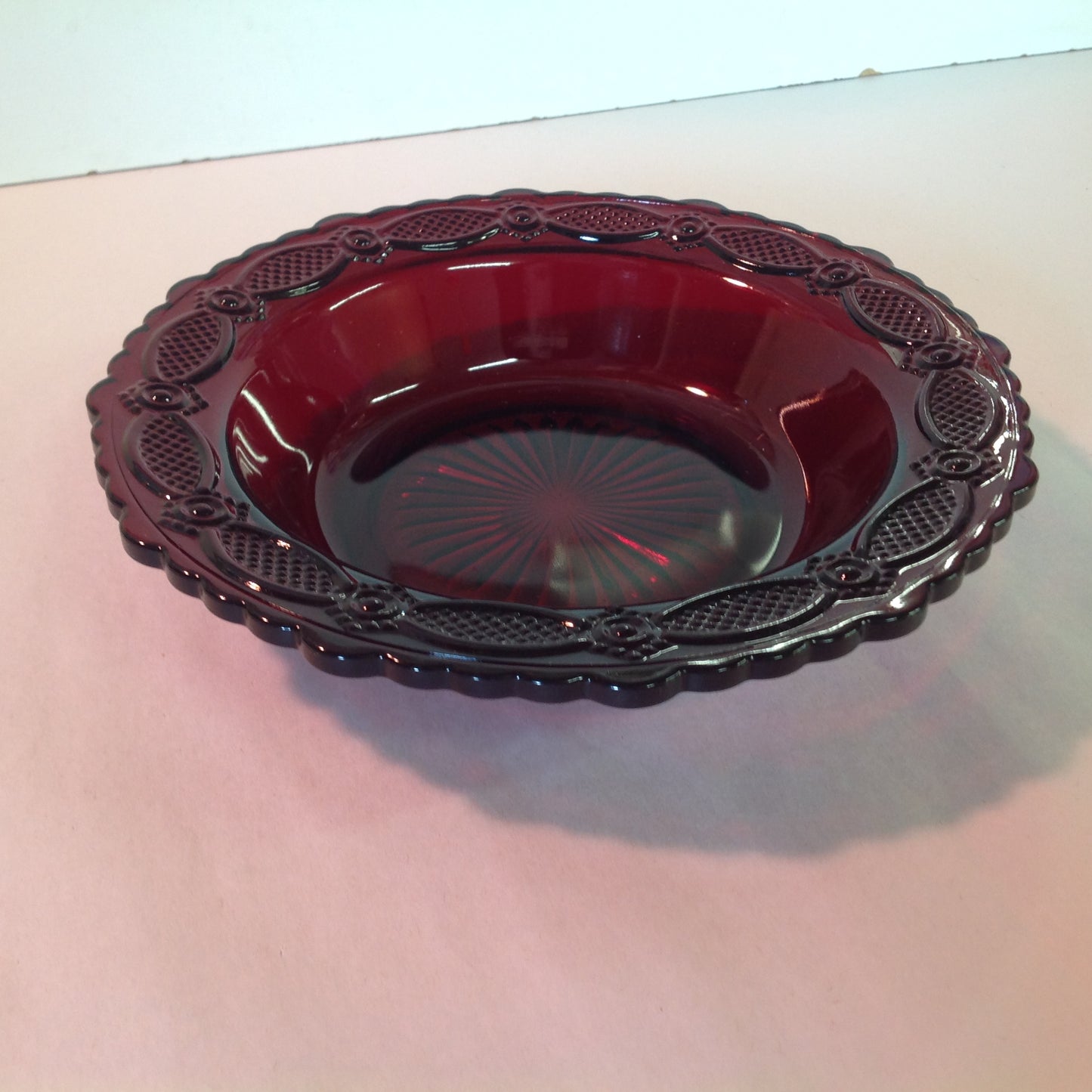 Vintage 1991 Avon 1876 Cape Cod Collection Soup/Cereal Bowl Red Sandwich Glass Unused with Original Box