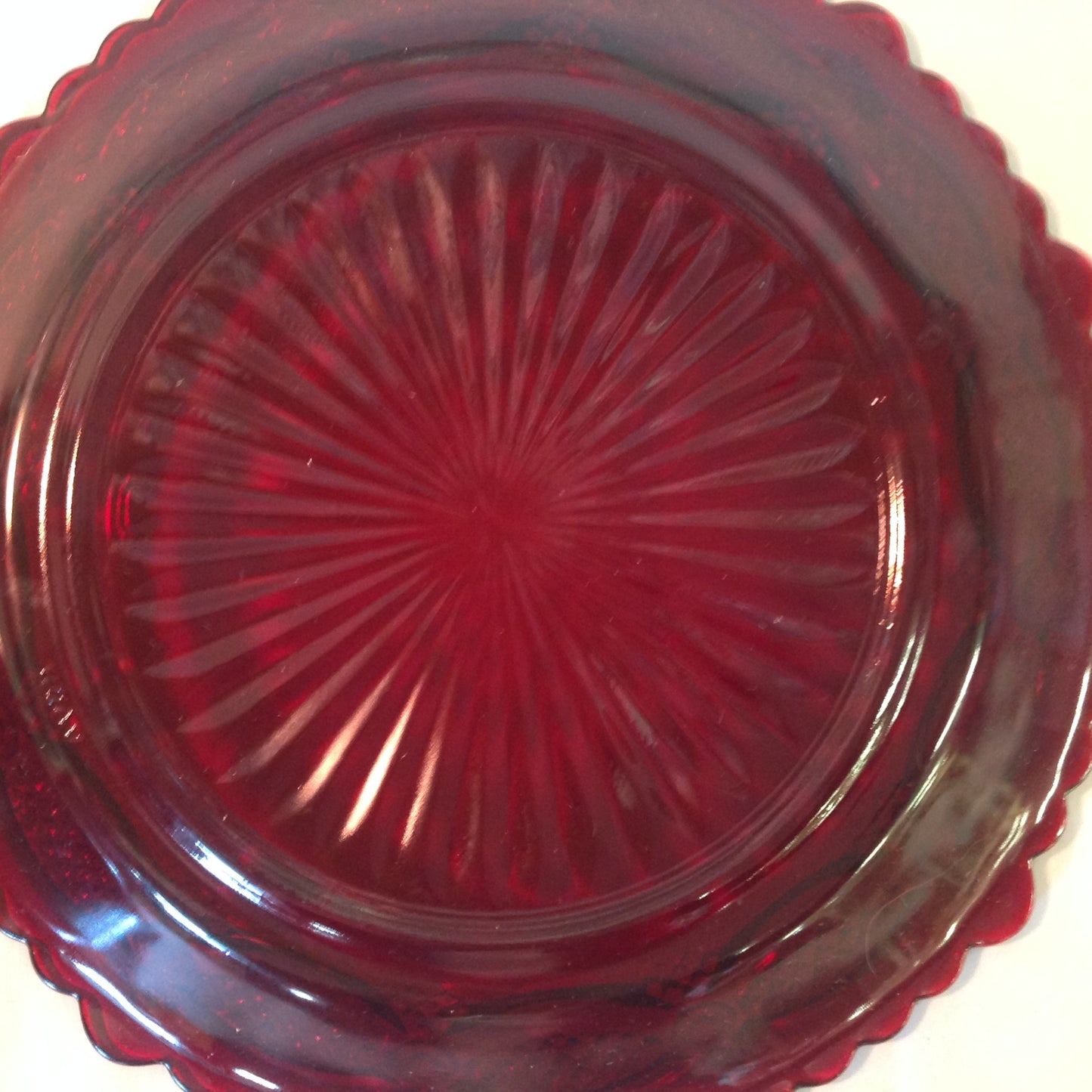 Vintage 1980 Avon 1876 Cape Cod Collection Dessert Plates Pair Red Sandwich Glass Unused with Original Box