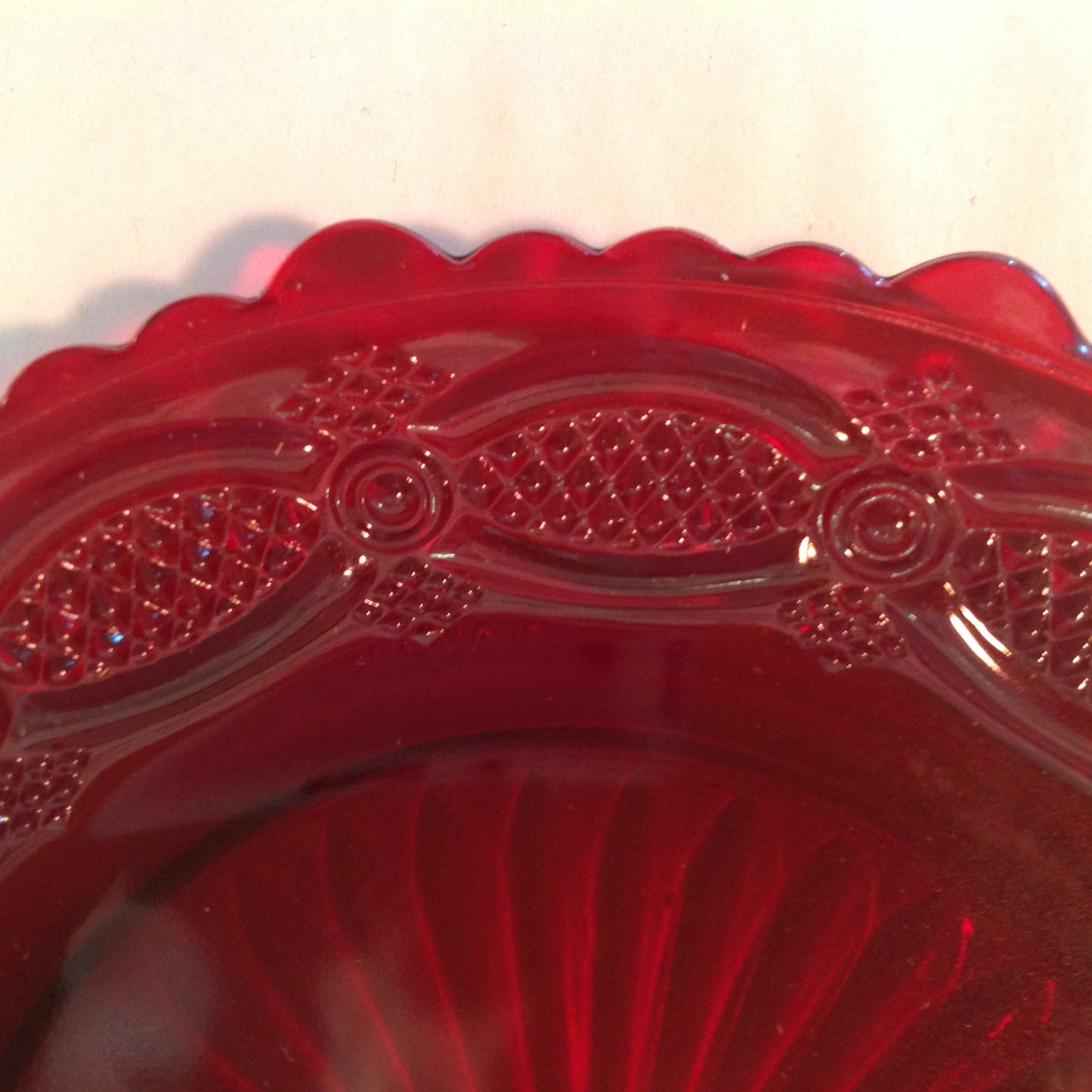 Vintage 1980 Avon 1876 Cape Cod Collection Dessert Plates Pair Red Sandwich Glass Unused with Original Box