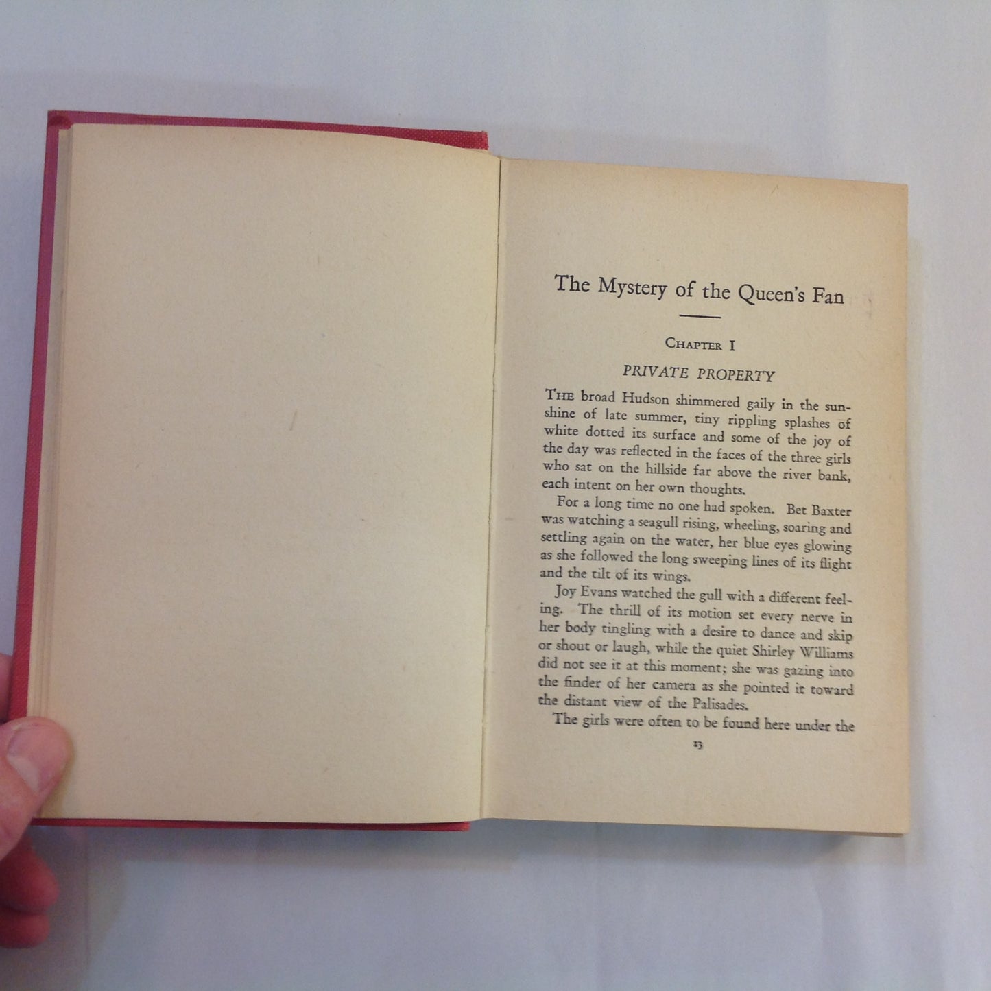 Vintage 1932 Hardcover The Merriweather Girls and the Mystery of the Queen's Fan Lizette Edholm Goldsmith First