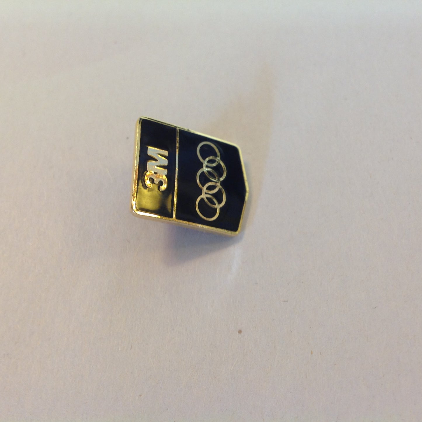 Vintage 1988 3M XXIV Olympiad Seoul Korea Summer Games Black Logo Hat Lapel Pin