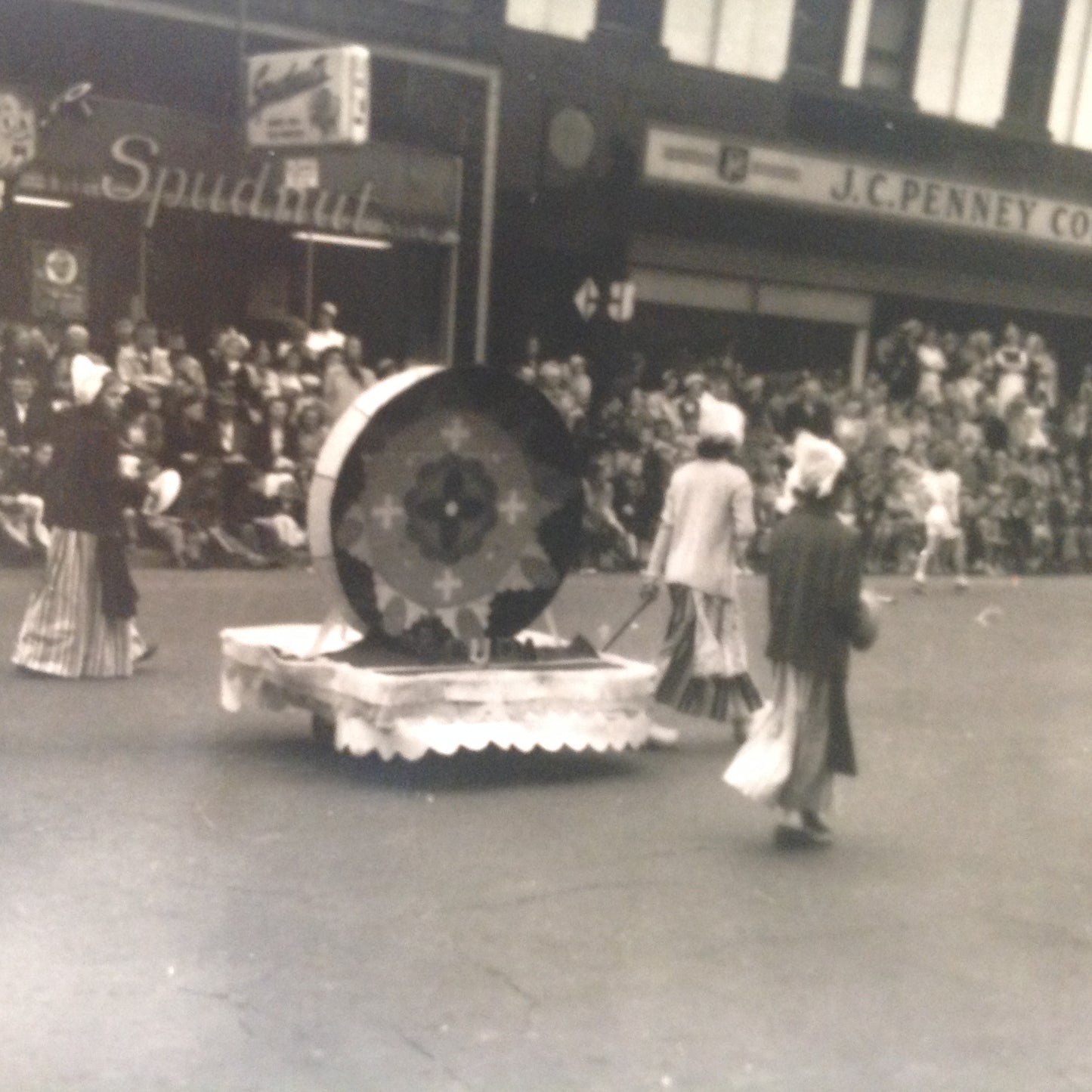 Vintage Mid Century B&W Photo Holland Michigan Tulip Festival Paraders Dutch Women Pull the Float