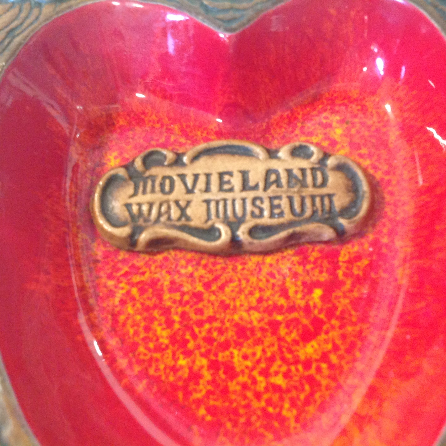 Vintage Treasure Craft Souvenir Movieland Wax Museum Apple Shaped Fruit Motif Tray