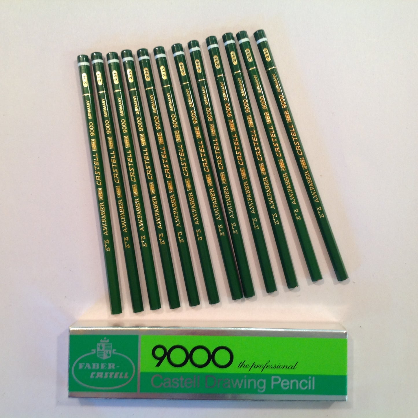 Vintage NOS Faber-Castell 9000 The Professional Drawing Pencil Box of 12