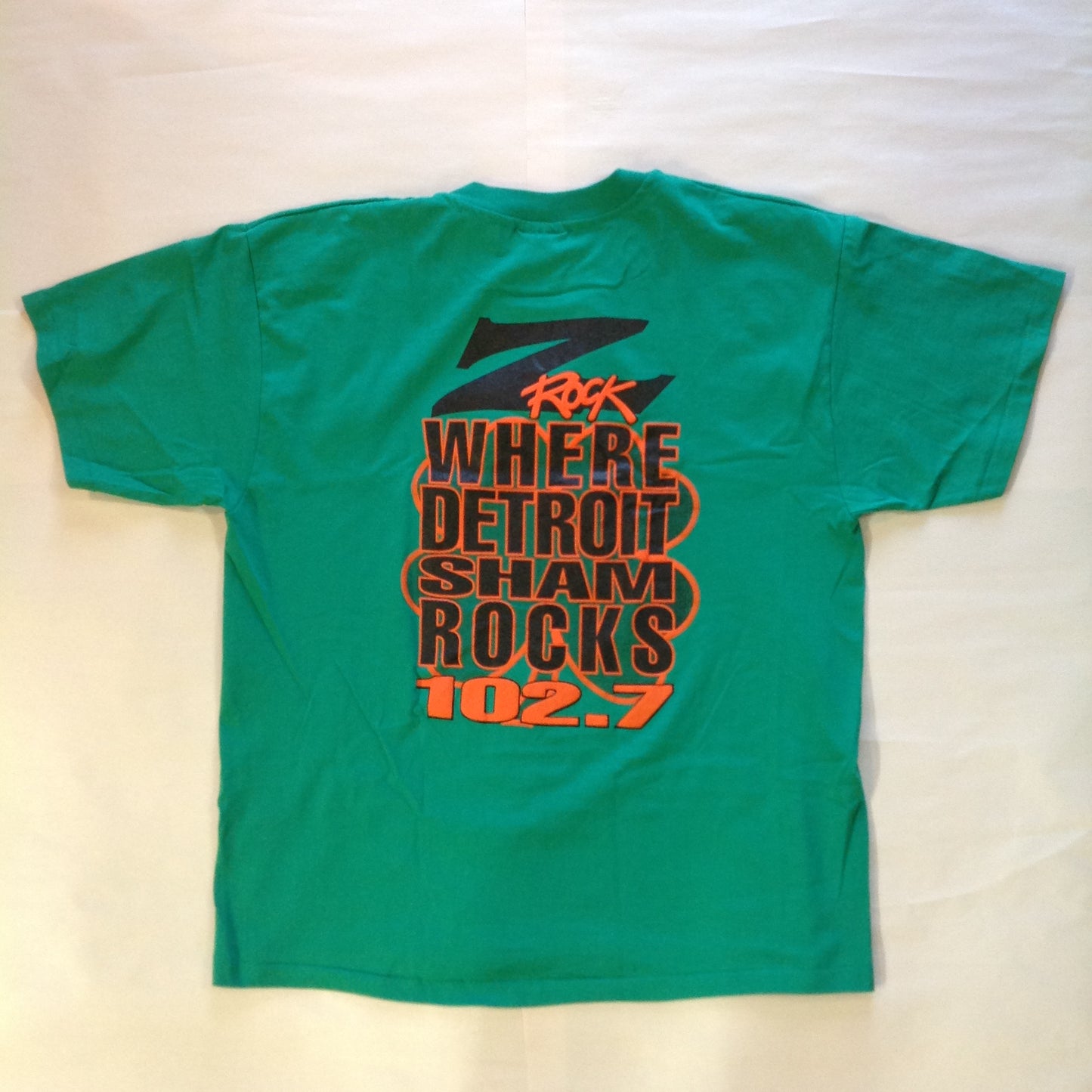 Souvenir Adult Large Short Sleeve Emerald Green Z Rock 102.7 Detroit Shamrocks St Patrick's Day T-Short