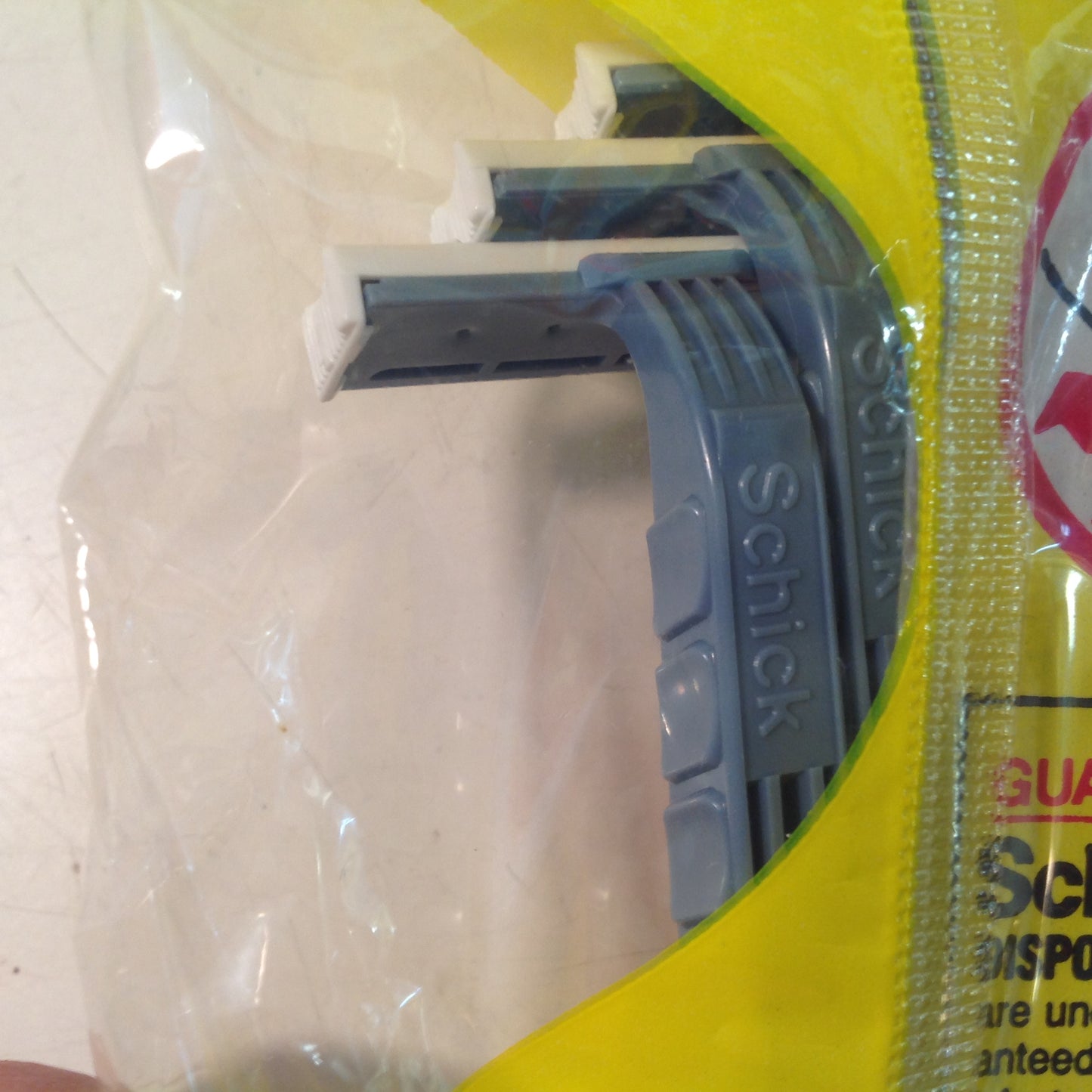 Vintage 1990's NOS SCHICK 5 Twin Blade Disposable Razors Pack Safety Cap Unused