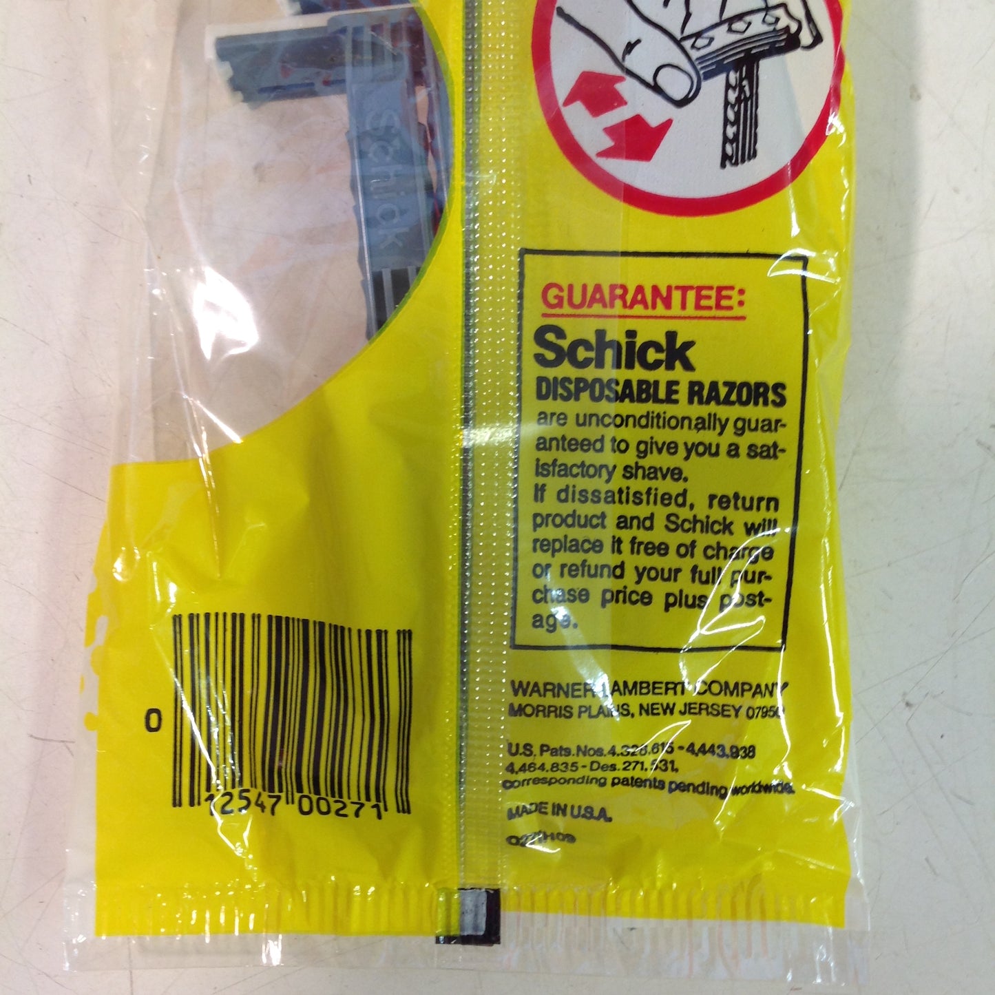 Vintage 1990's NOS SCHICK 5 Twin Blade Disposable Razors Pack Safety Cap Unused