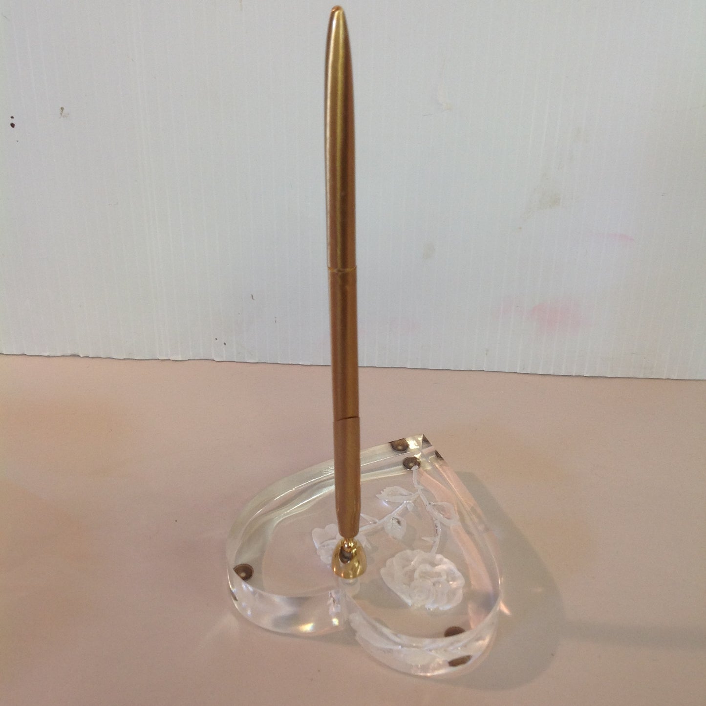 Vintage Hortense B Hewitt Co Elegant Accessories Guest Pen Set Lucite Heart Shaped Rose Wedding Base